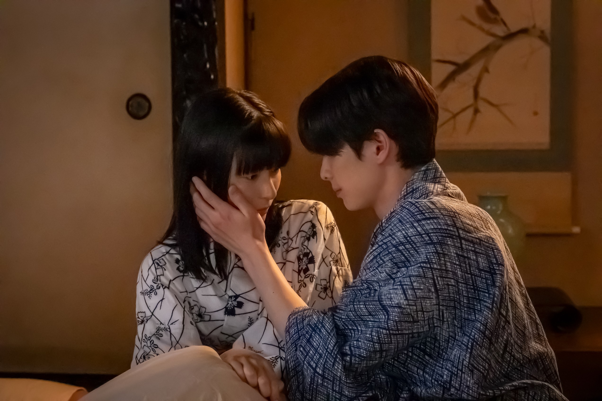新品未開封　波うららかに、めおと日和　コミック　1〜7巻 芳根京子　本田響矢 コミックDAYS】 主演・芳根京子╳共演・本田響矢！ 昭和11年新婚