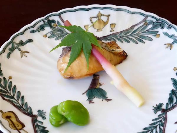 刺し身のつまは飾り 食べるもの 意外と知らない 食べ方 食べ合わせ 1 4ページ イザ