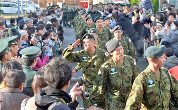 防衛最前線（９８）】「赤ヘル」ならぬ「青ヘル」部隊 「駆け付け警護