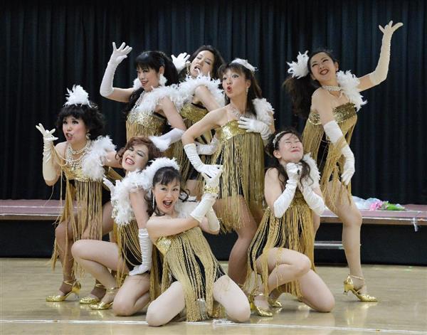 動画あり ド派手な衣装に全力ダンス アラフォー アラフィフ主婦集団 コマエンジェル 女性の共感呼び単独公演 ２８日に博品館で 産経ニュース