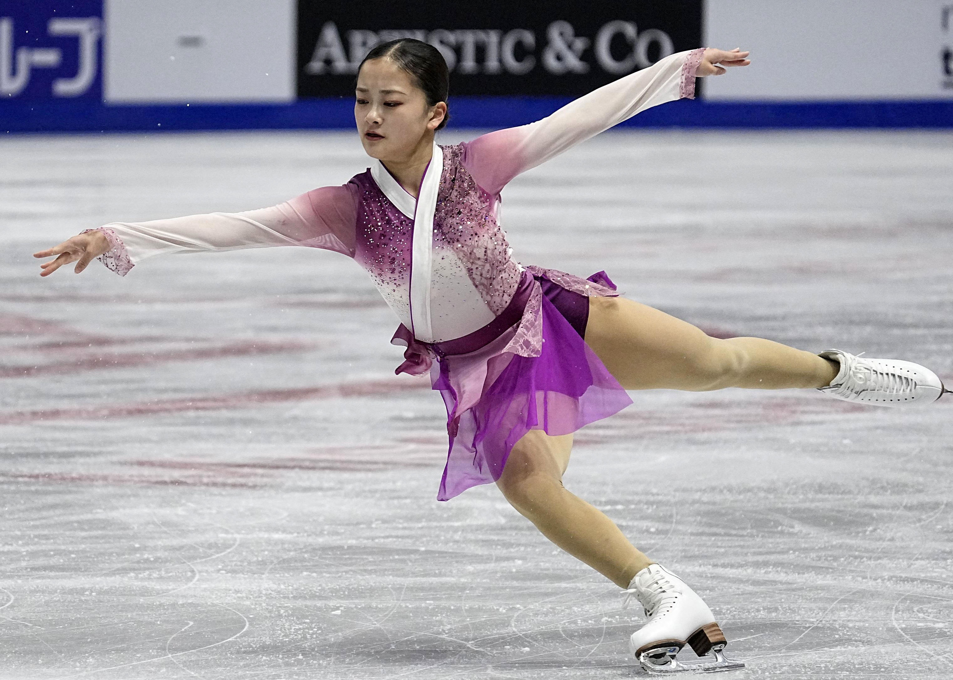 フォト】渡辺倫果が初出場V、紀平は5位 スケートカナダ - 産経ニュース