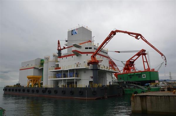 海上のコンクリ工場」完成 関門港湾建設、新造は国内十数年ぶり 山口
