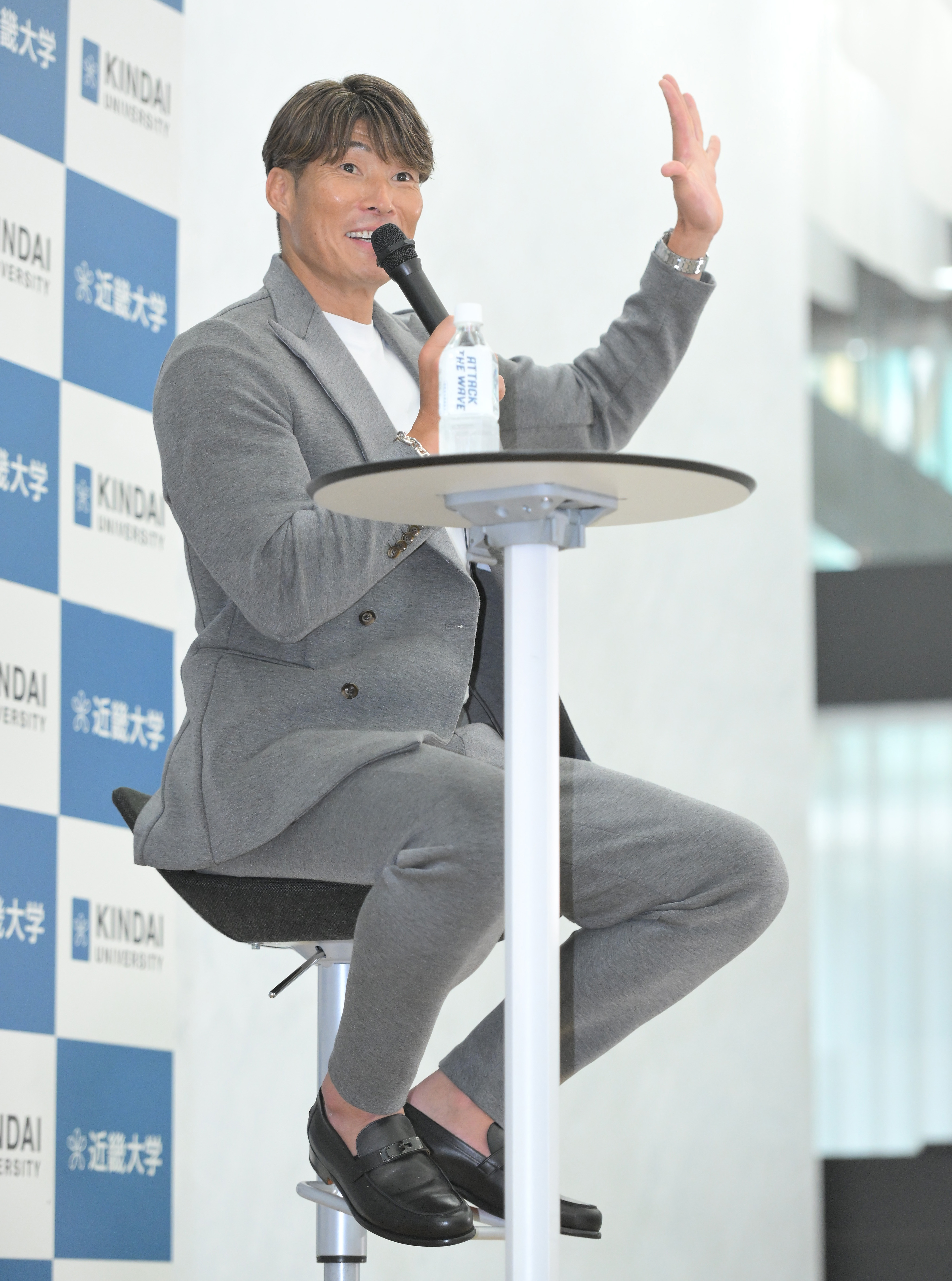 阪神OBの糸井嘉男氏が母校・近大でトークショー 後輩の佐藤輝明