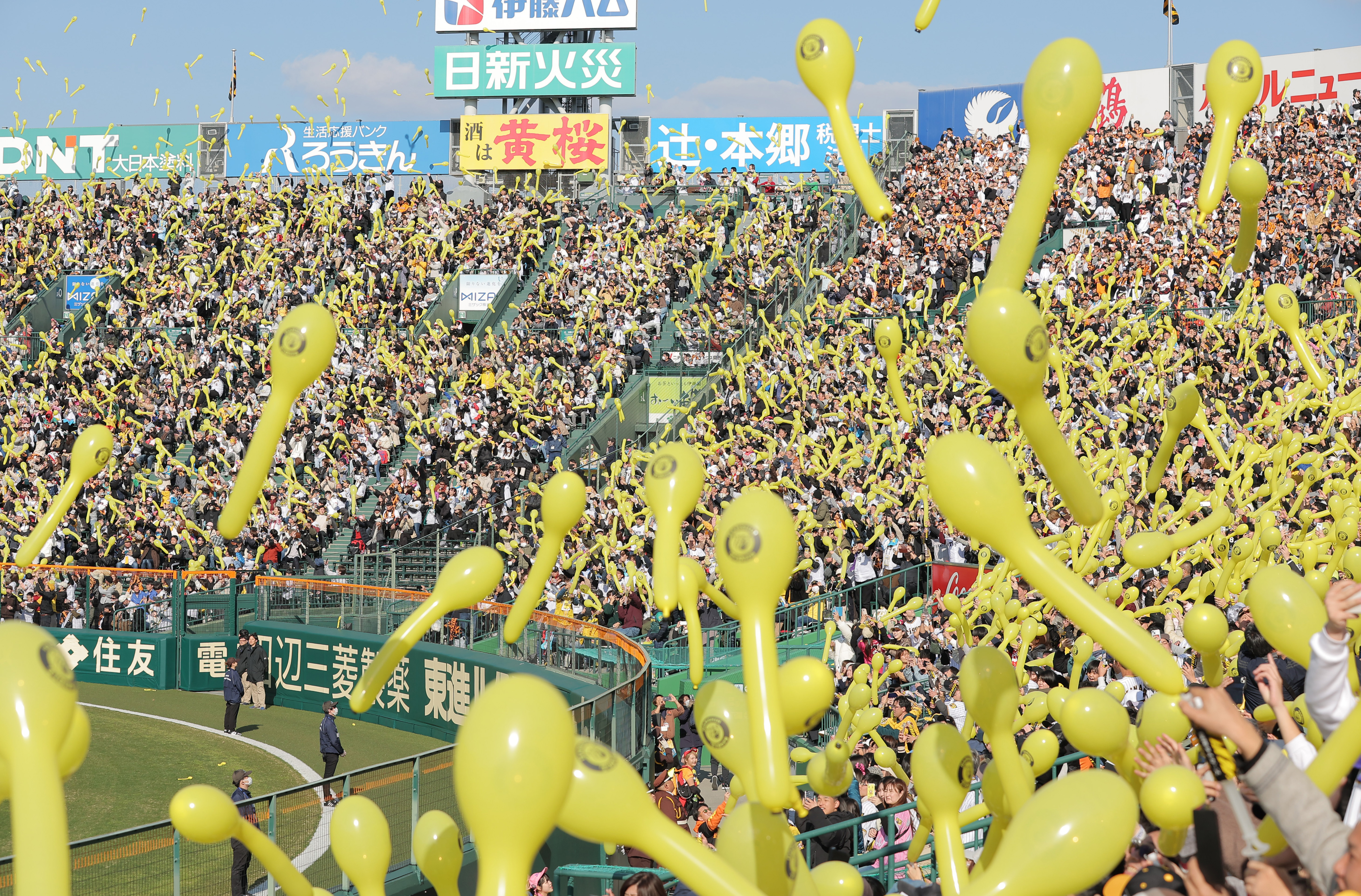阪神、ラッキーセブンのジェット風船を2026年から再開へ 専用ポンプを