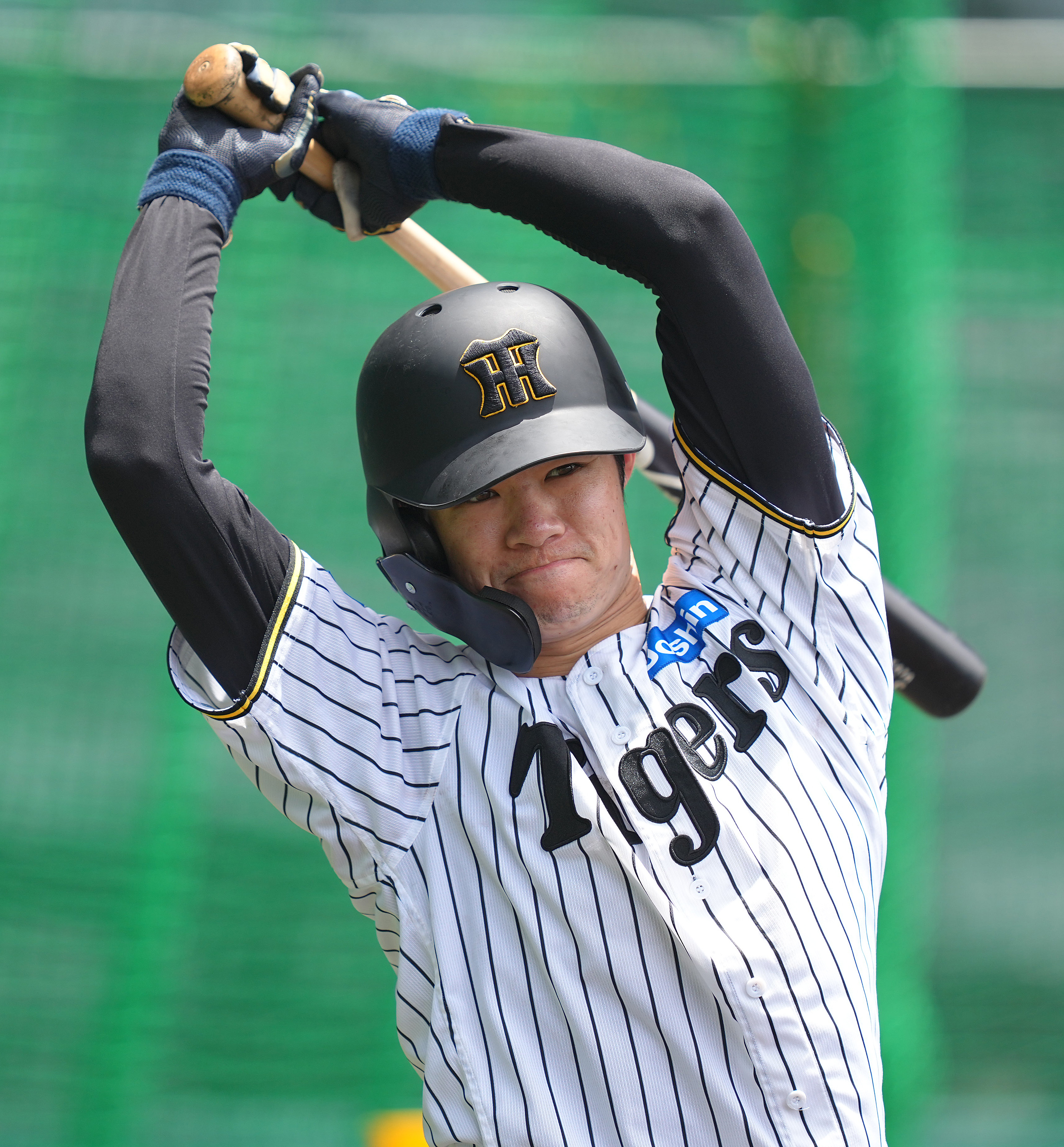 【ホロスペクトラ10枚限定（プロ初安打）】阪神 中野拓夢 エポックワン 阪神・中野拓夢、28歳初安打＆初打点 - サンスポ