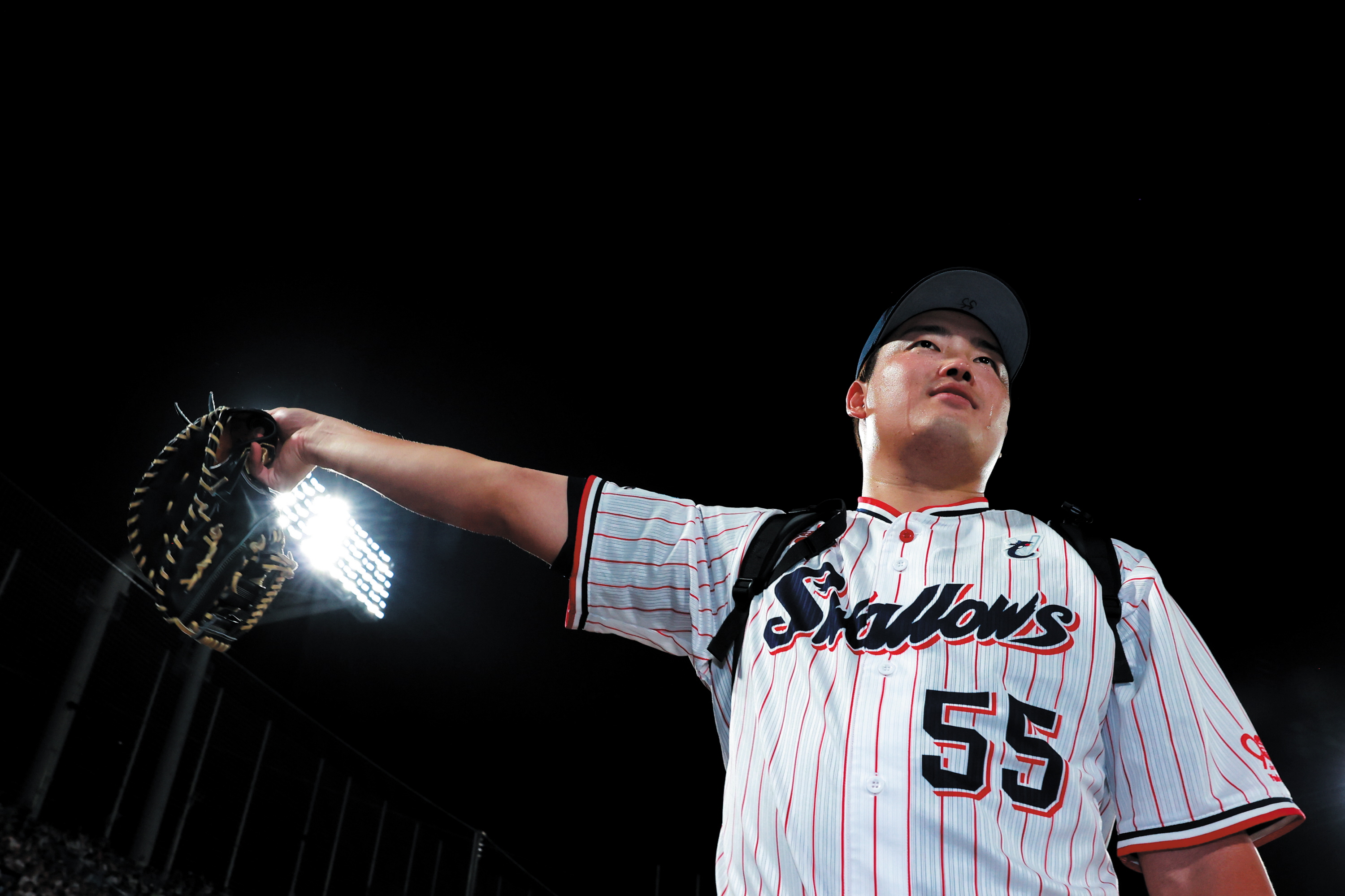 東京ヤクルトスワローズ写真集「with Swallows 2025」予約受付中 23日