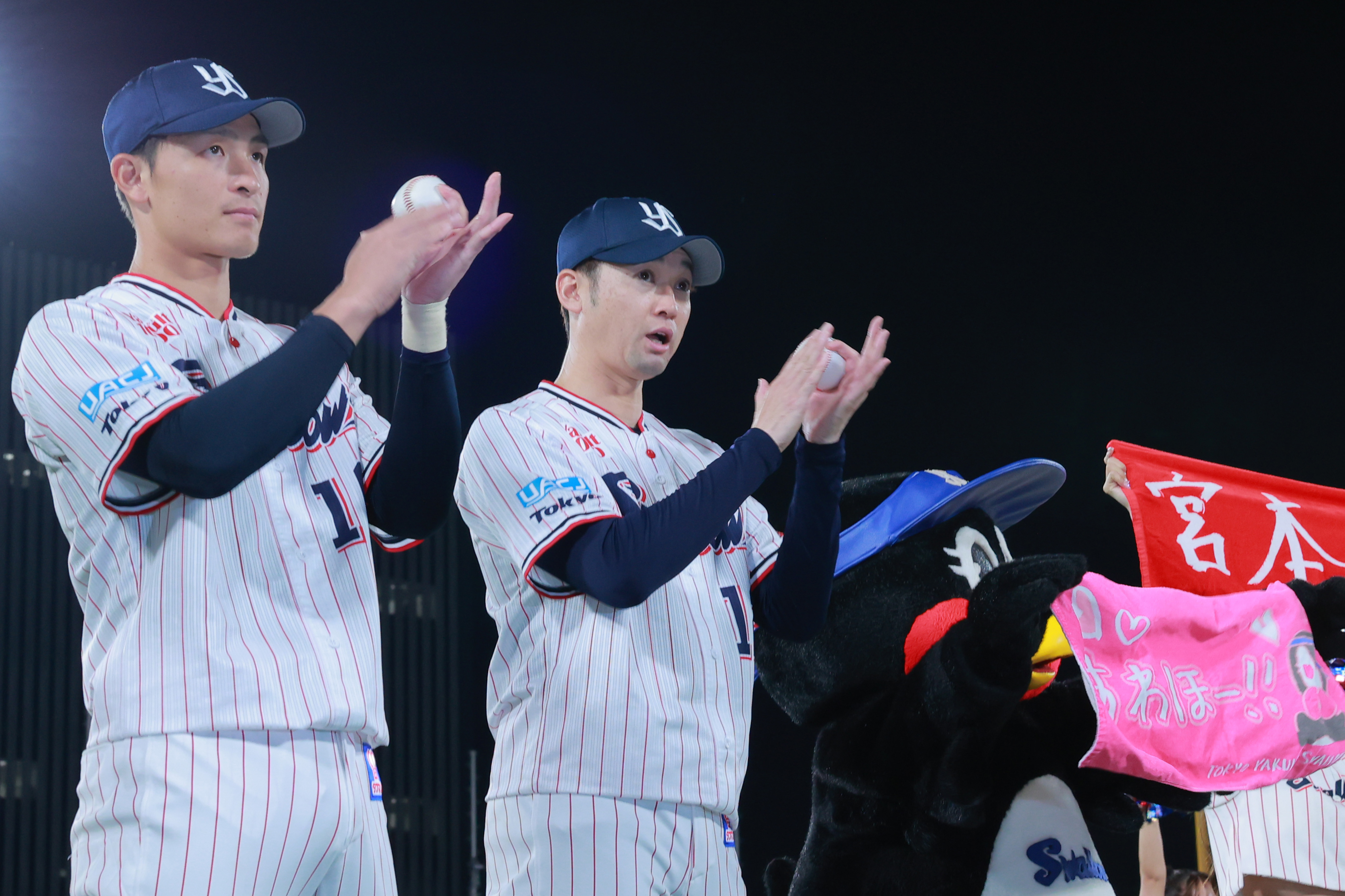 ヤクルト・石井弘寿投手コーチが通算100セーブ＆100ホールド達成
