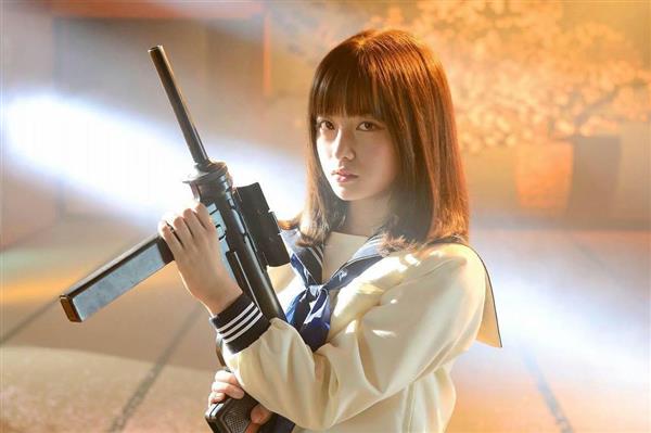橋本環奈主演映画「セーラー服と機関銃－卒業－」 前田弘二監督「前作