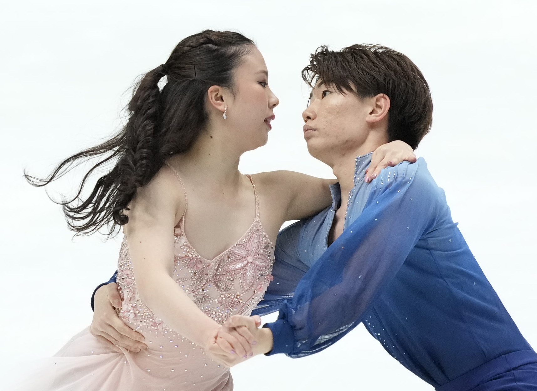 アイスダンスは吉田唄菜＆森田真沙也組が優勝 「世界一のチームに