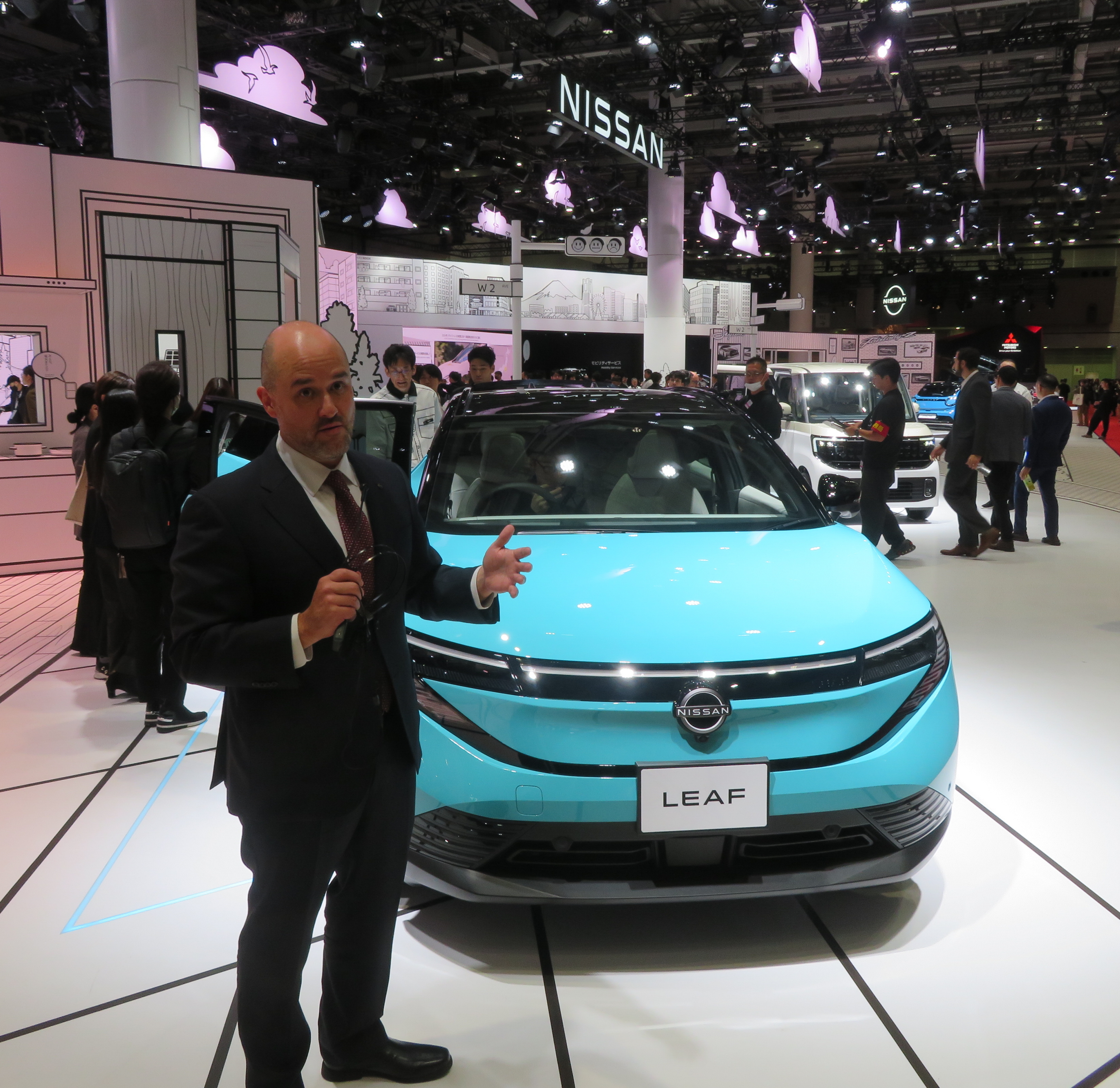 日産、「EV発電所」で電力取引に参入へ 新双方向充電器で28年度から 