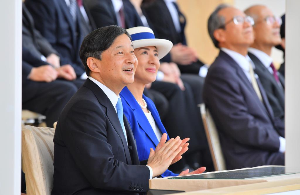 両陛下、茨城で国体開会式ご臨席 - 産経ニュース