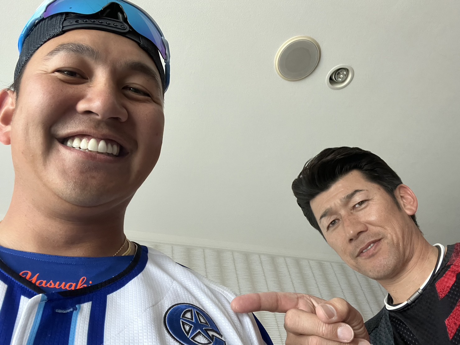 ヤスアキの突撃！キャンプリポート】DeNA・三浦大輔監督