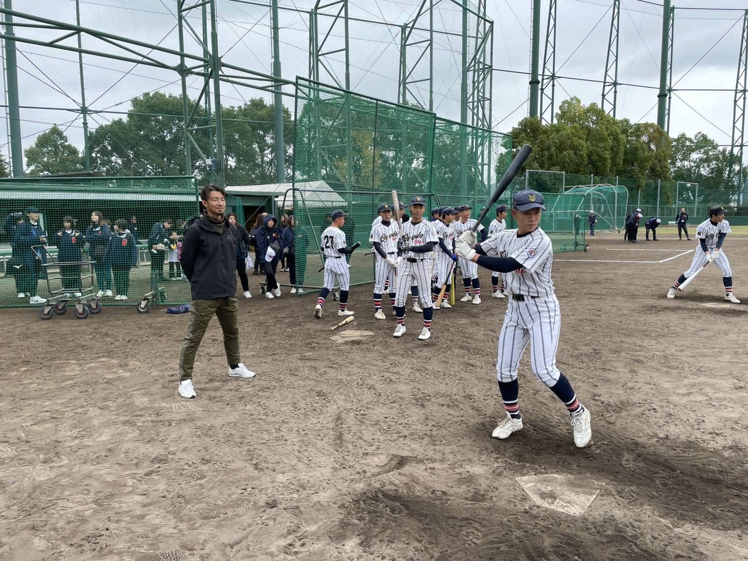 元阪神の鳥谷敬氏が大阪府内で野球教室「夢に向かってLet's try！」を開催 - サンスポ