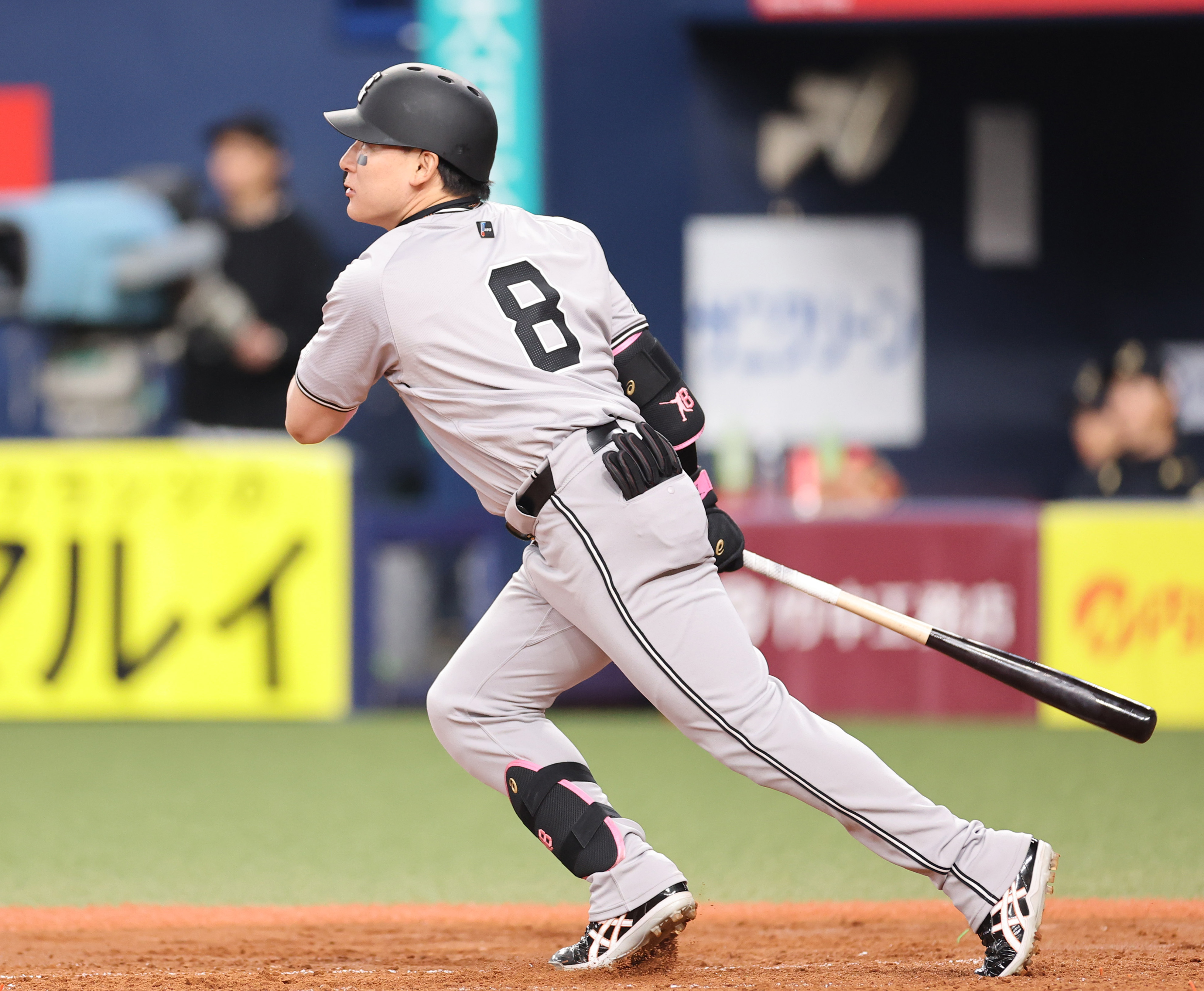 巨人・丸佳浩、オープン戦1号の右越えソロ - サンスポ