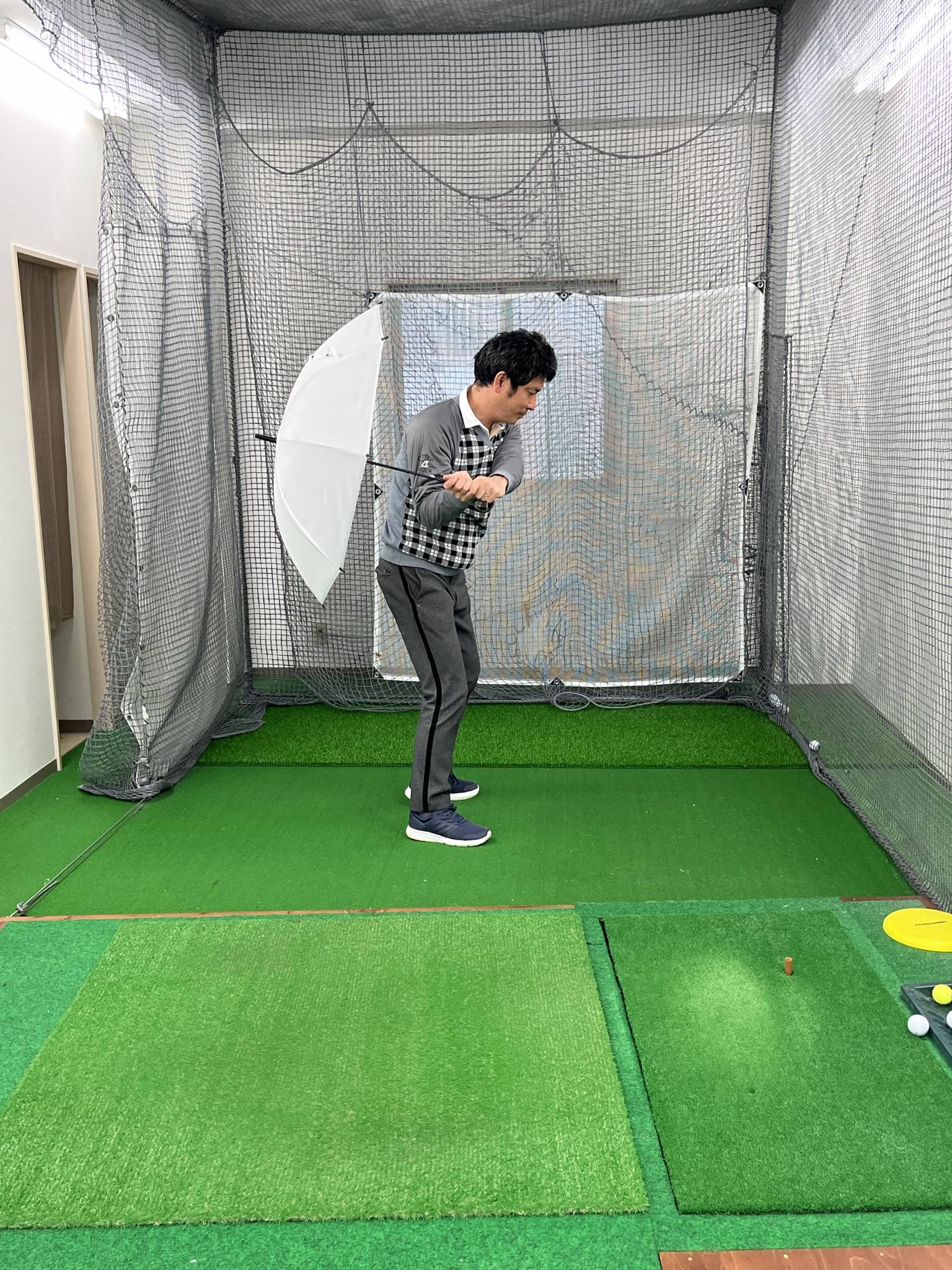 新発想 2重振り子スイング】傘を使ってシャフトの軸回転を確認 片手