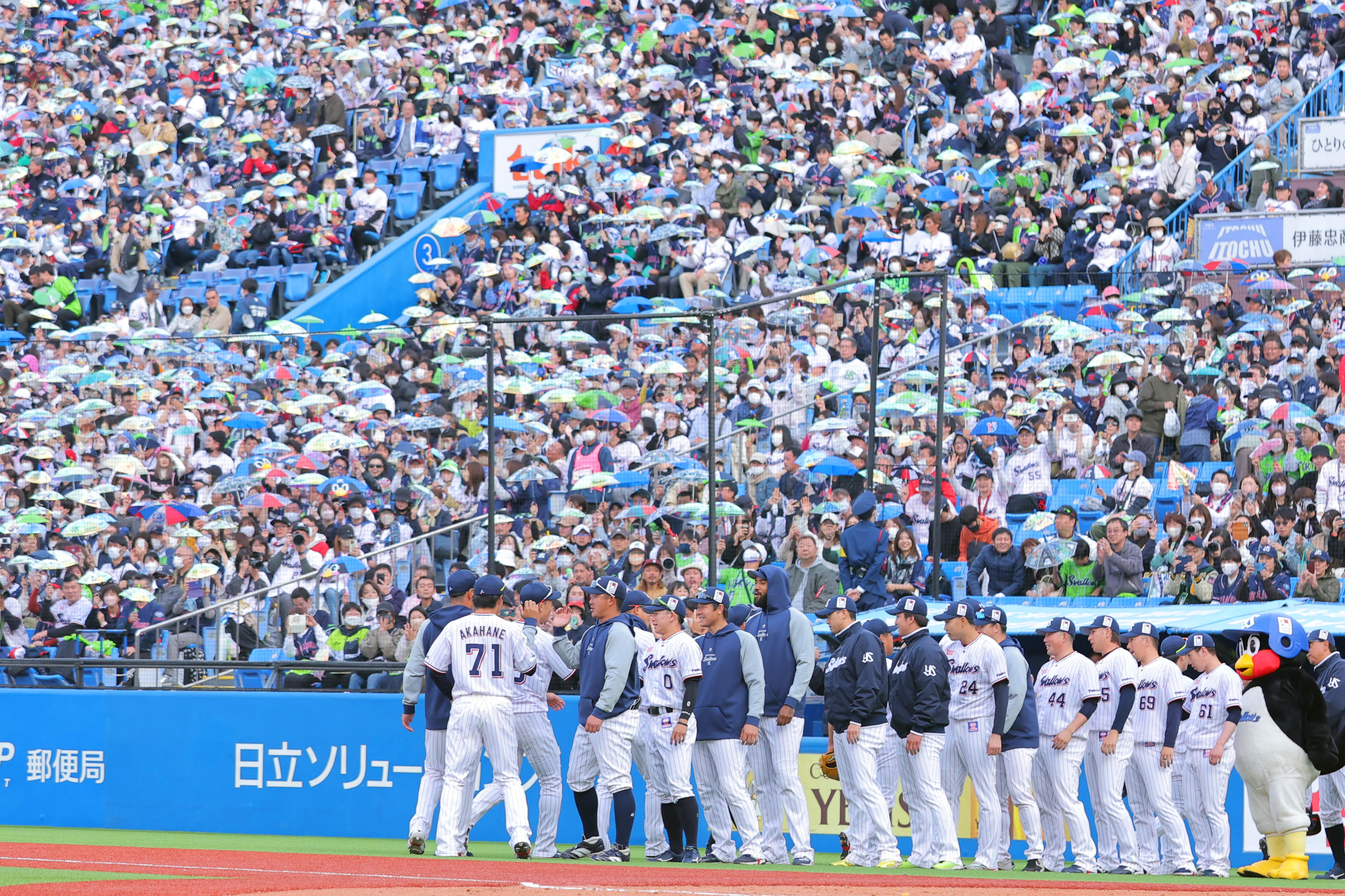 データBOX】ヤクルトが球団初の2年連続開幕3連勝 球団最多連勝に