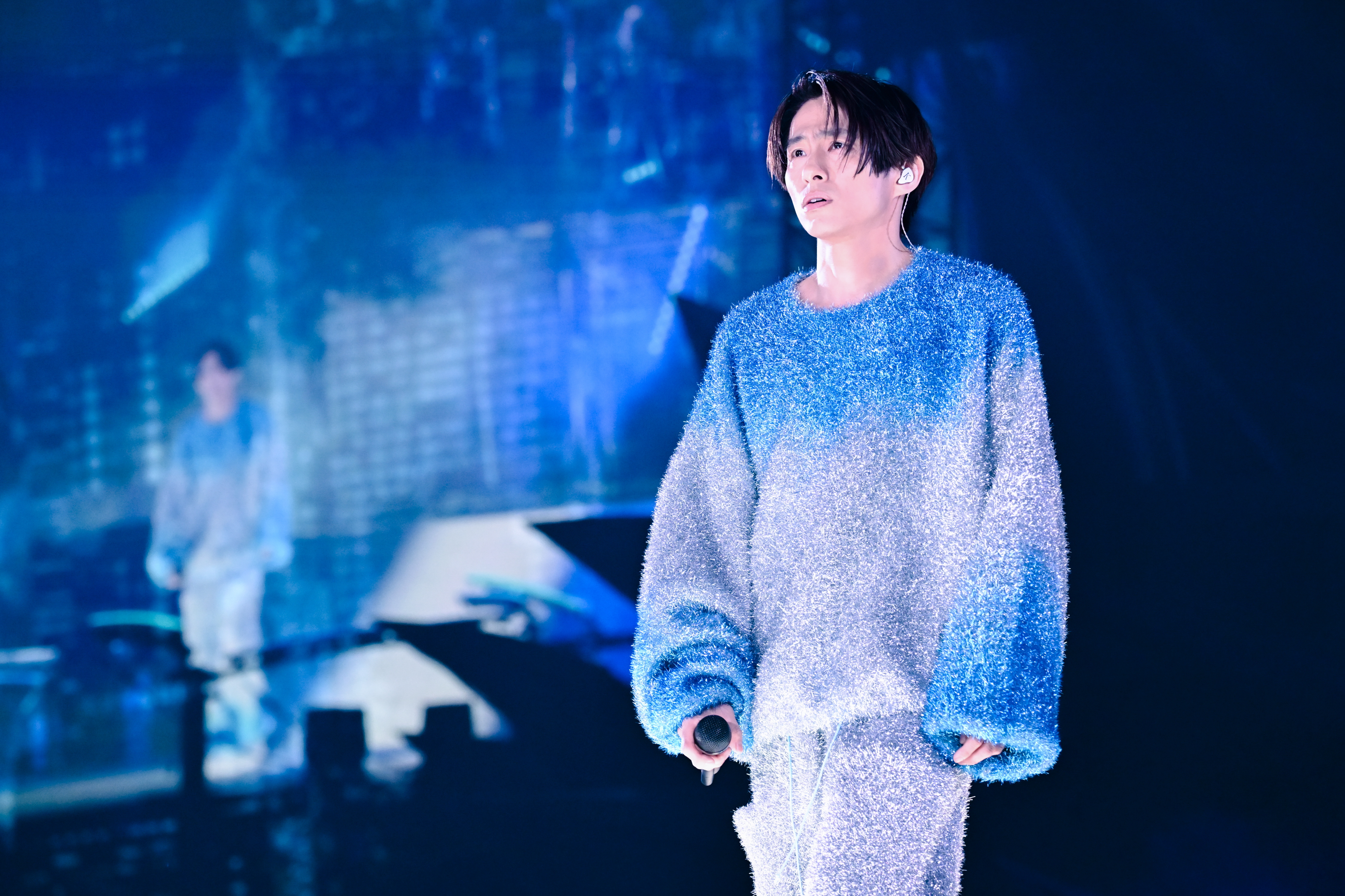 滝沢秀明　写真 Amazon.co.jp: タッキー＆翼 滝沢秀明 公式写真 写真 フォト