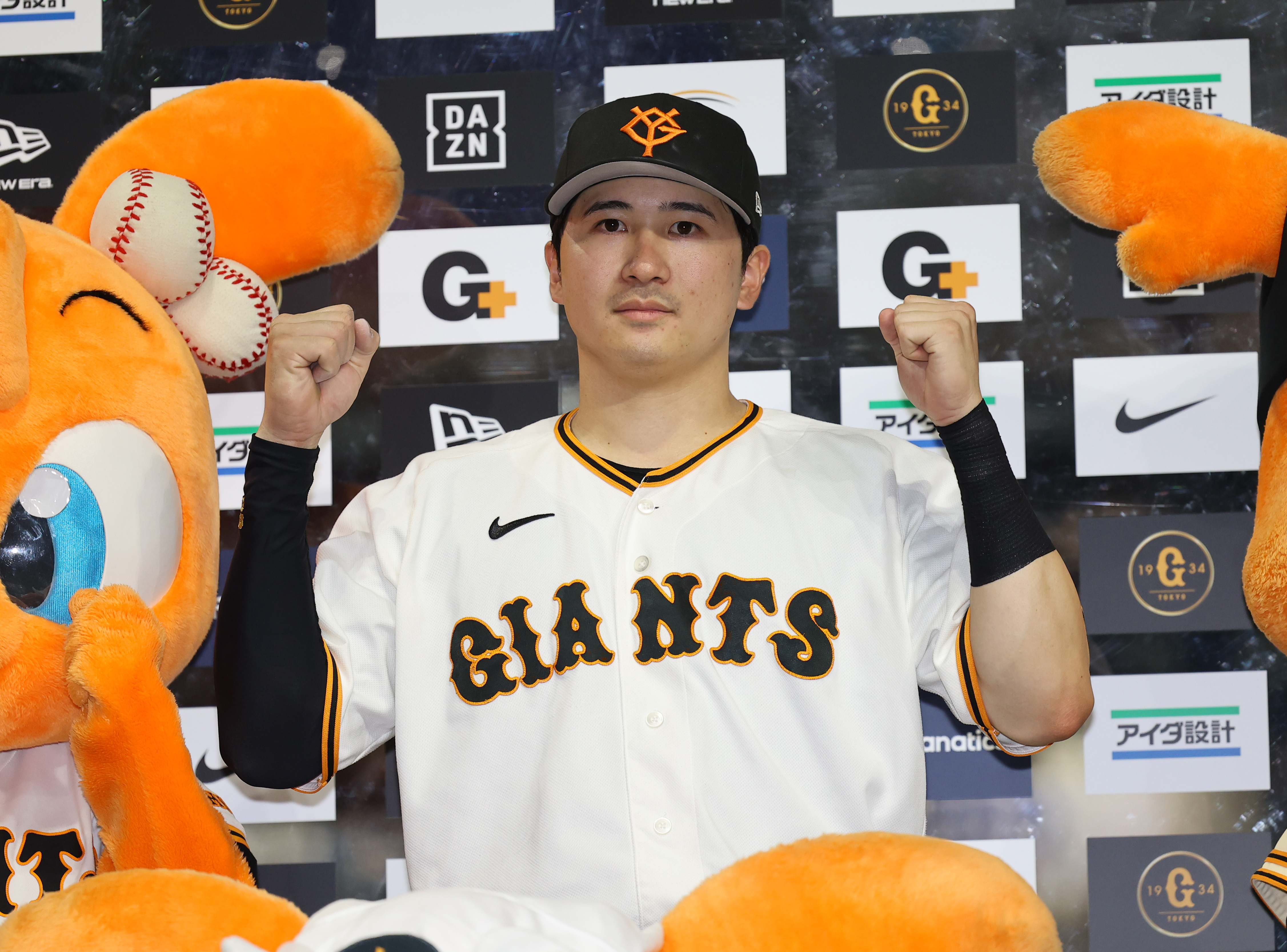 巨人がオリックスに3連勝 泉口友汰が決勝二塁打でド派手に右こぶしを