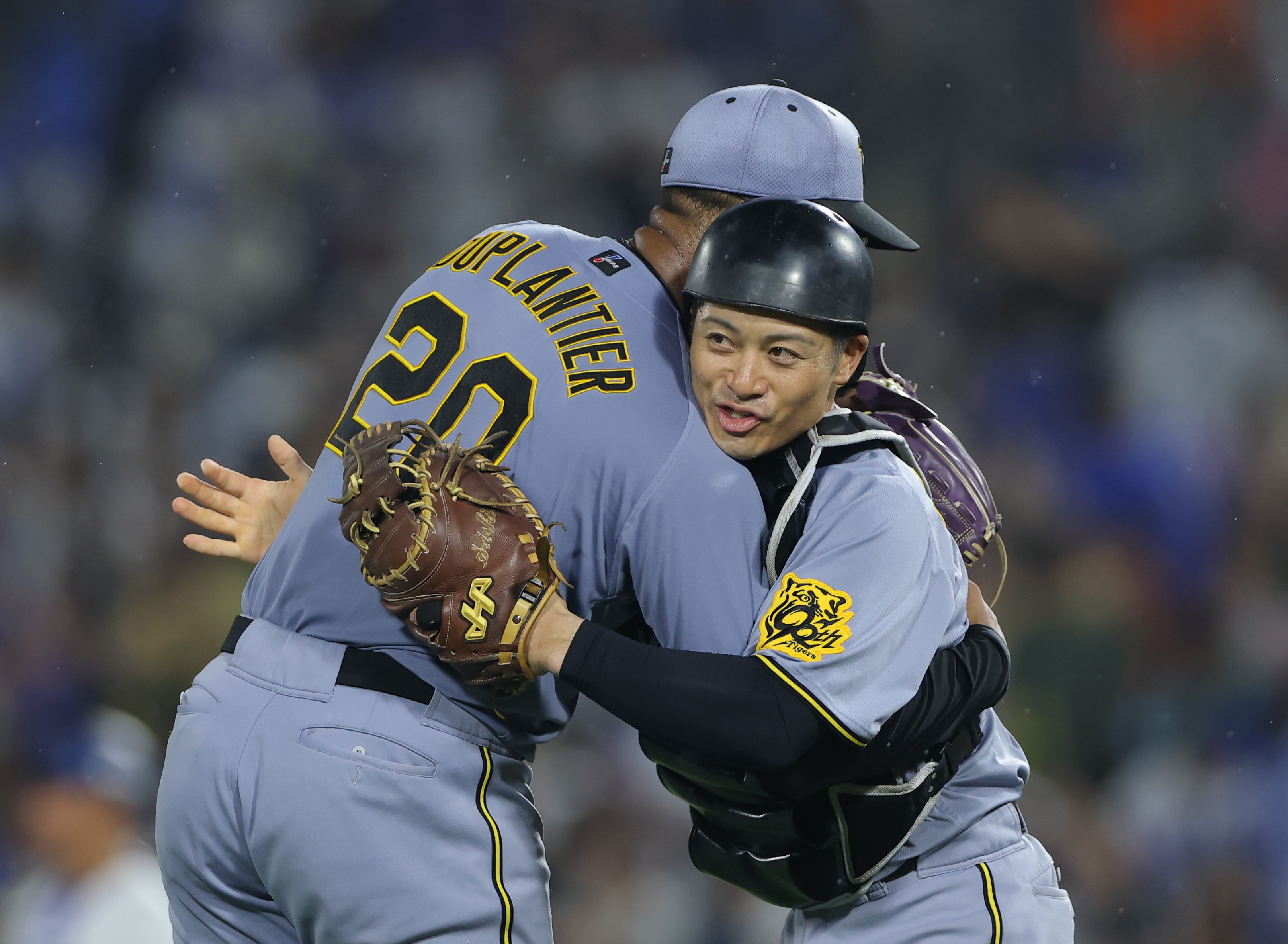 【未開封】阪神 B-LUCK ユニフォーム デュプランティエ L 未開封】阪神 B-LUCK ユニフォーム デュプランティエ L