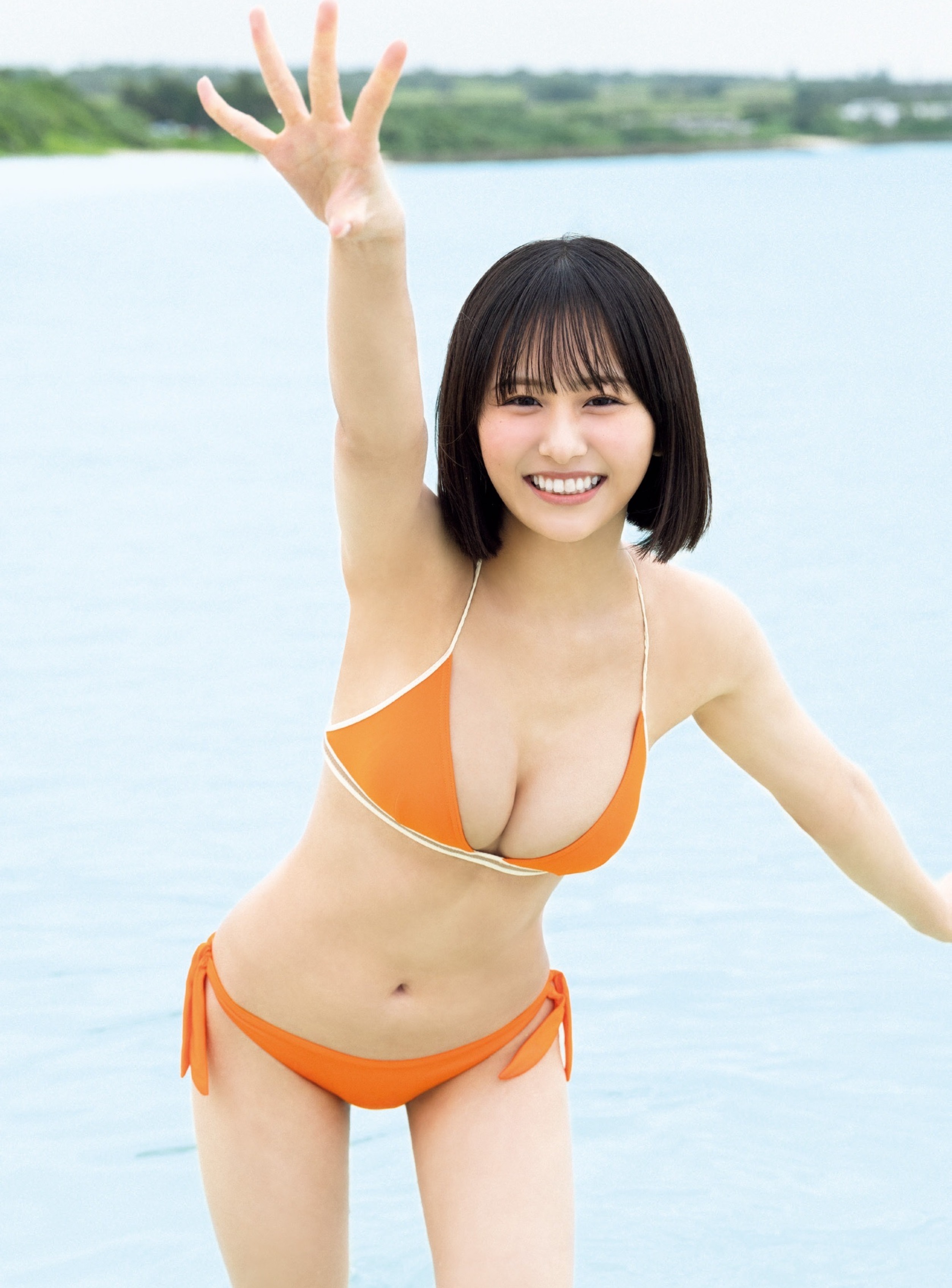 旬アイドル】≠ME・尾木波菜 初写真集で水着やランジェリーを