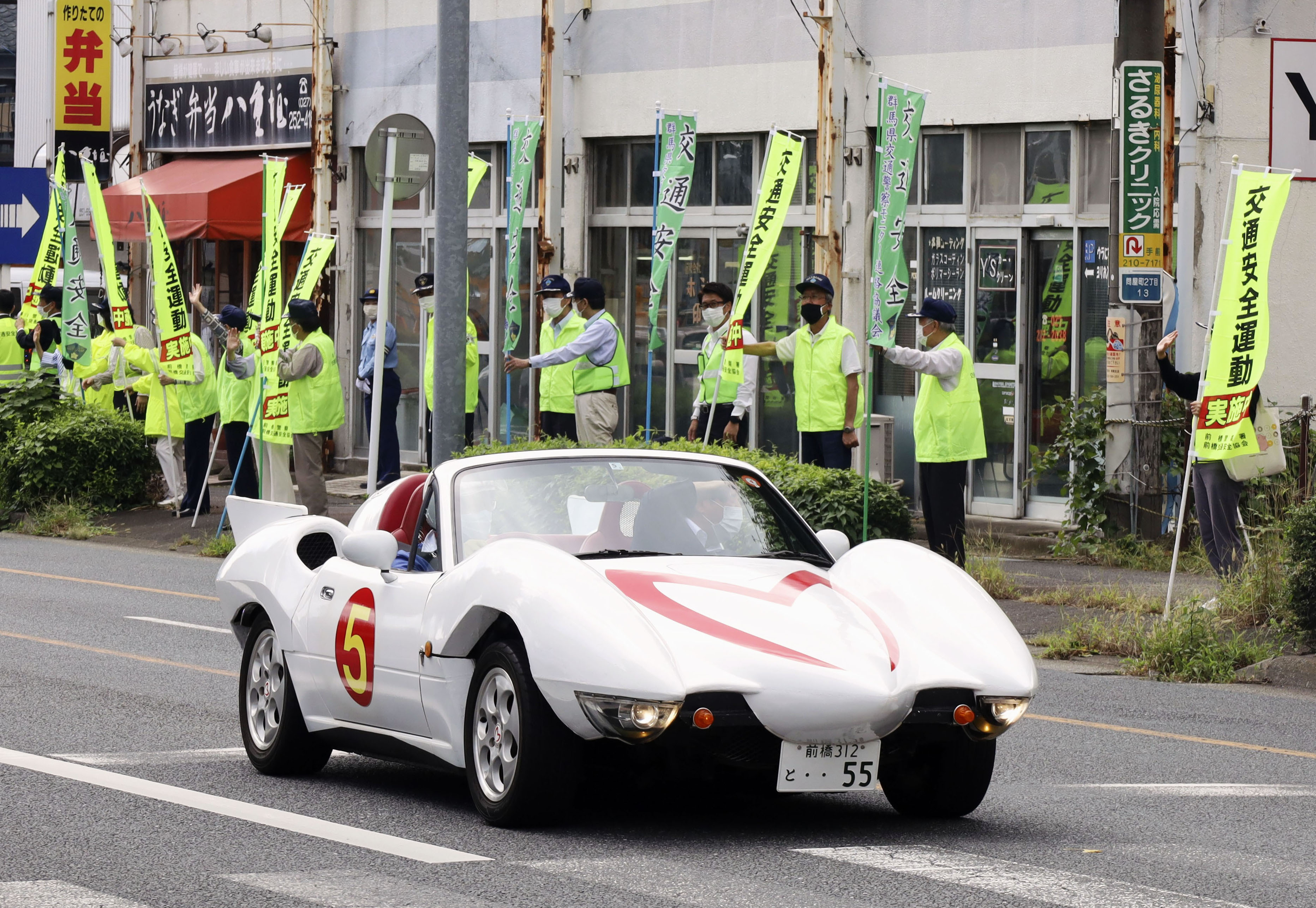 マッハ号」 前橋市内パトロール 群馬県警、交通安全をPR - 産経ニュース
