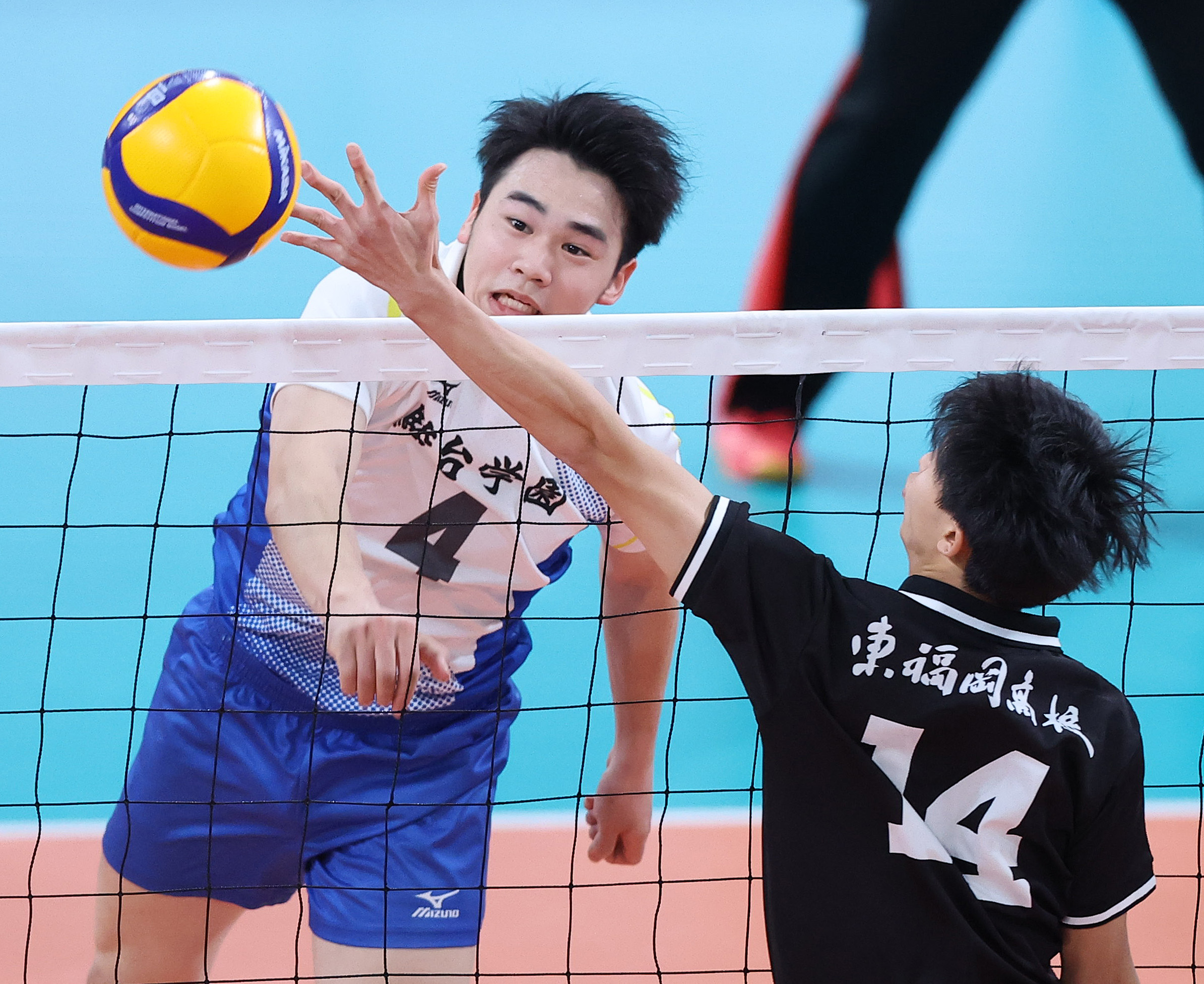 春の高校バレー、男子は駿台学園が3連覇 東福岡を3－0で下す（写真