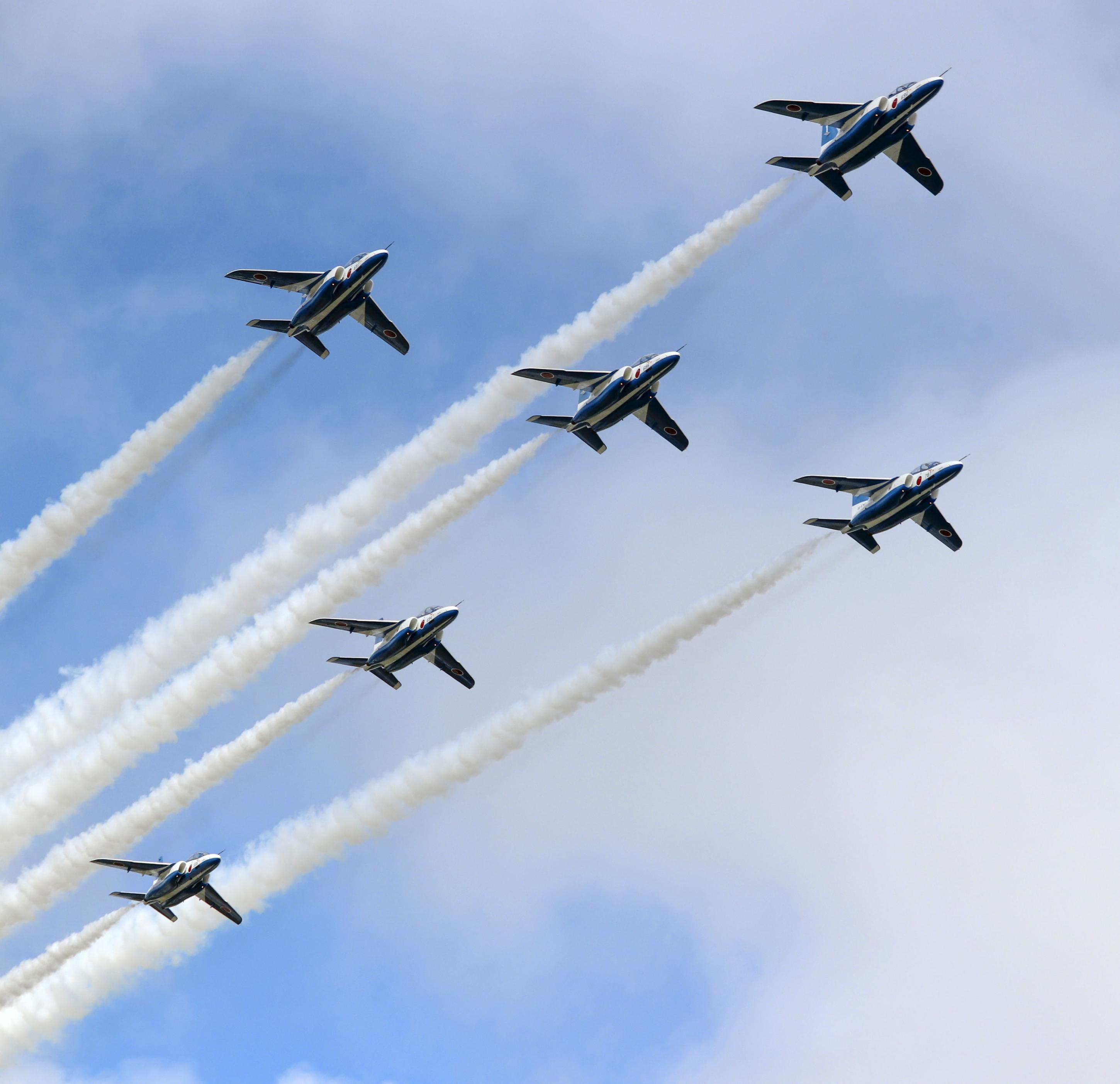 ブルーインパルス」三沢飛行 航空祭、4年ぶり制限なし - 産経ニュース