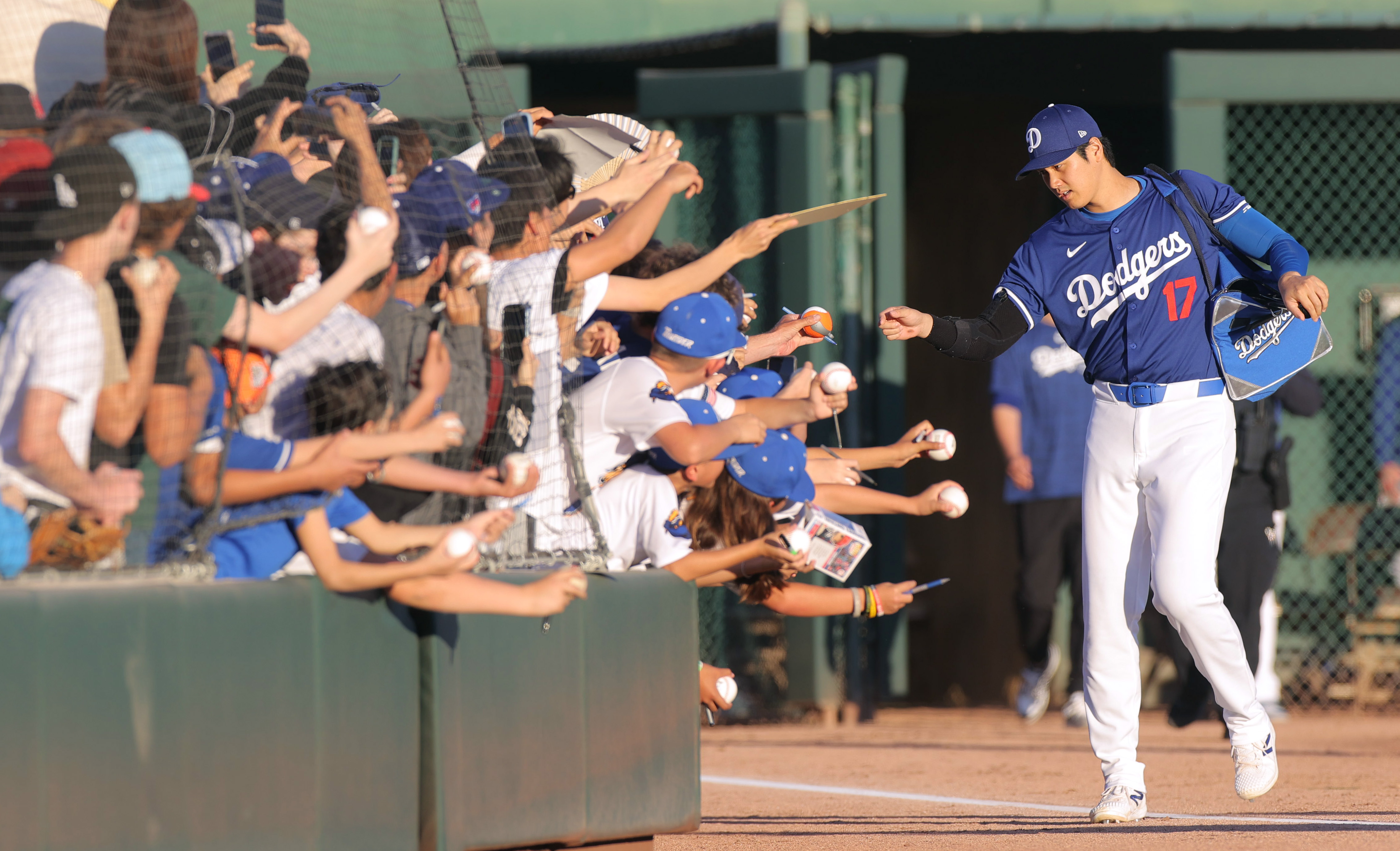 ＭＬＢ】大谷翔平、結婚報告後初試合でお祝い打 タイムリー＆２四球で ...