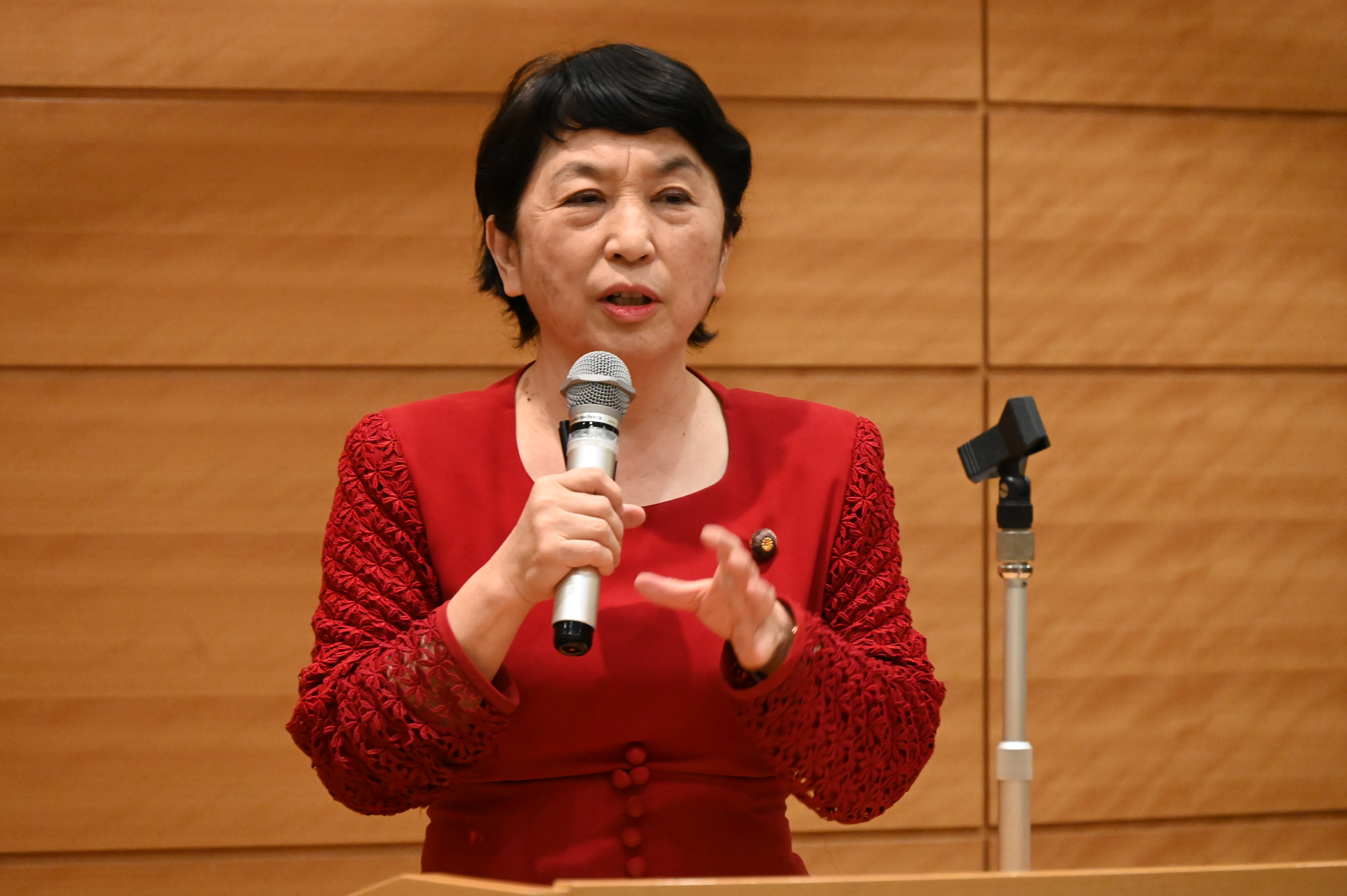 定数削減「クソ」「麻婆豆腐」「高市政治許さなえ」…多様な表現で警戒