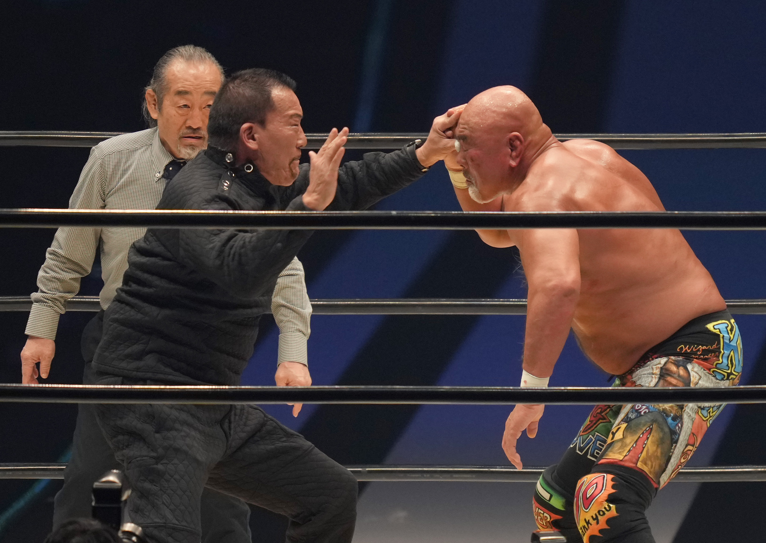 武藤敬司 2/21引退試合プログラム タブロイド新聞「武藤敬司引退