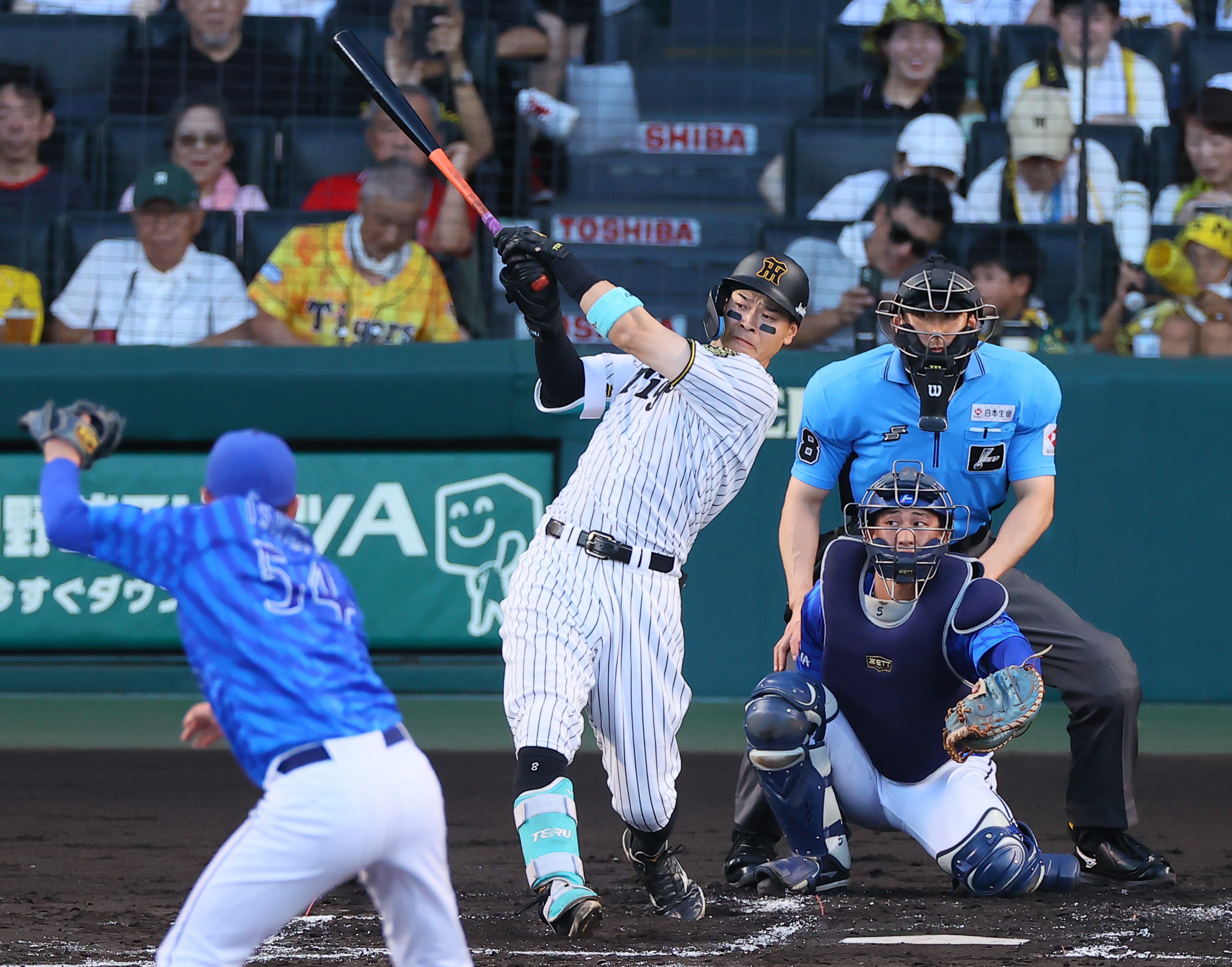 阪神・佐藤輝明、V打演出から〝12分間〟三冠王！ 熱いゲーム制す暑さ