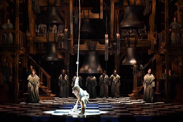 劇団四季ミュージカル「ノートルダムの鐘」京都公演 23日初演