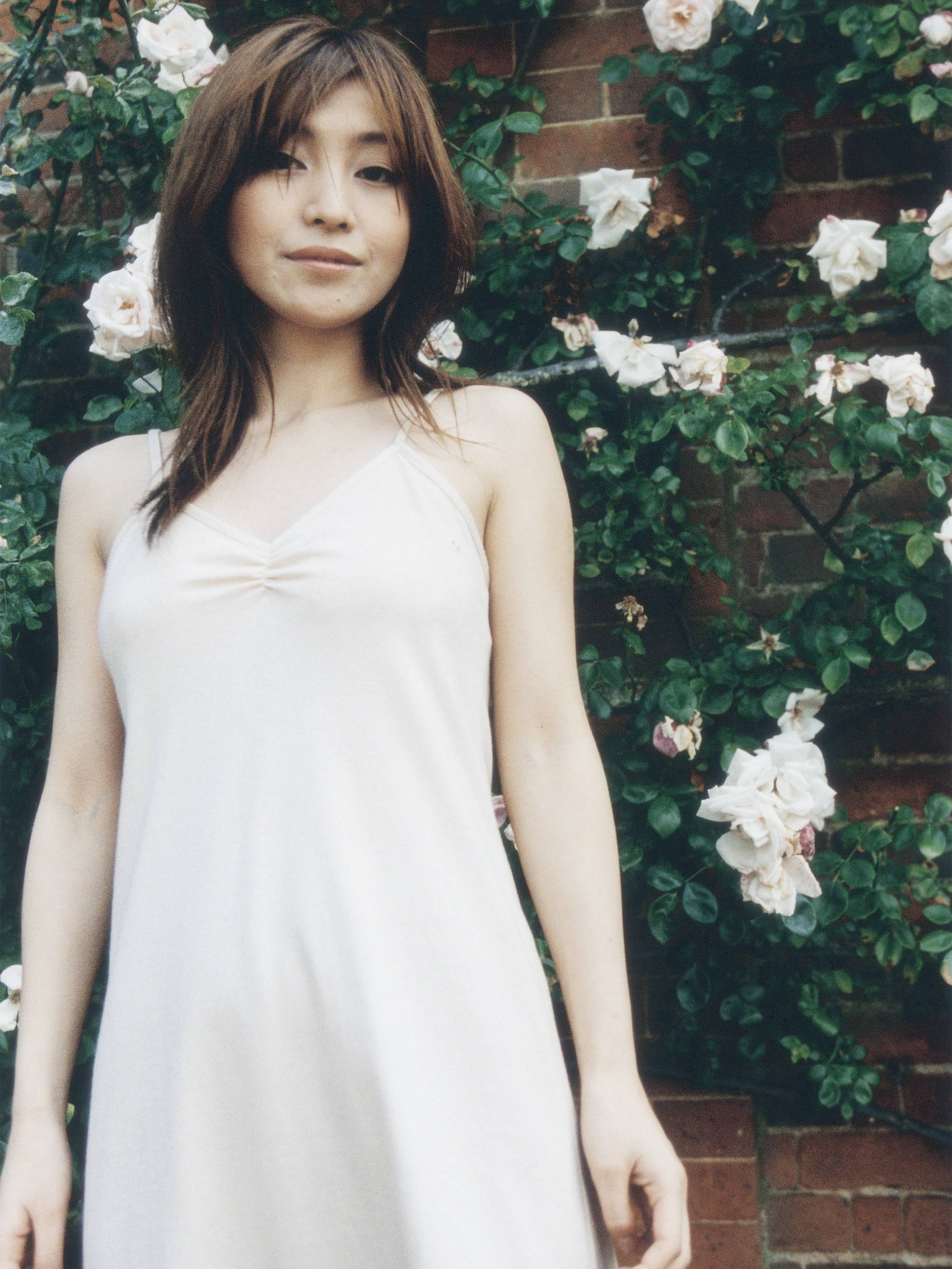 鬼束ちひろ、8月27日に初のブルーレイ3枚組BOXセット発売 2002年の日本