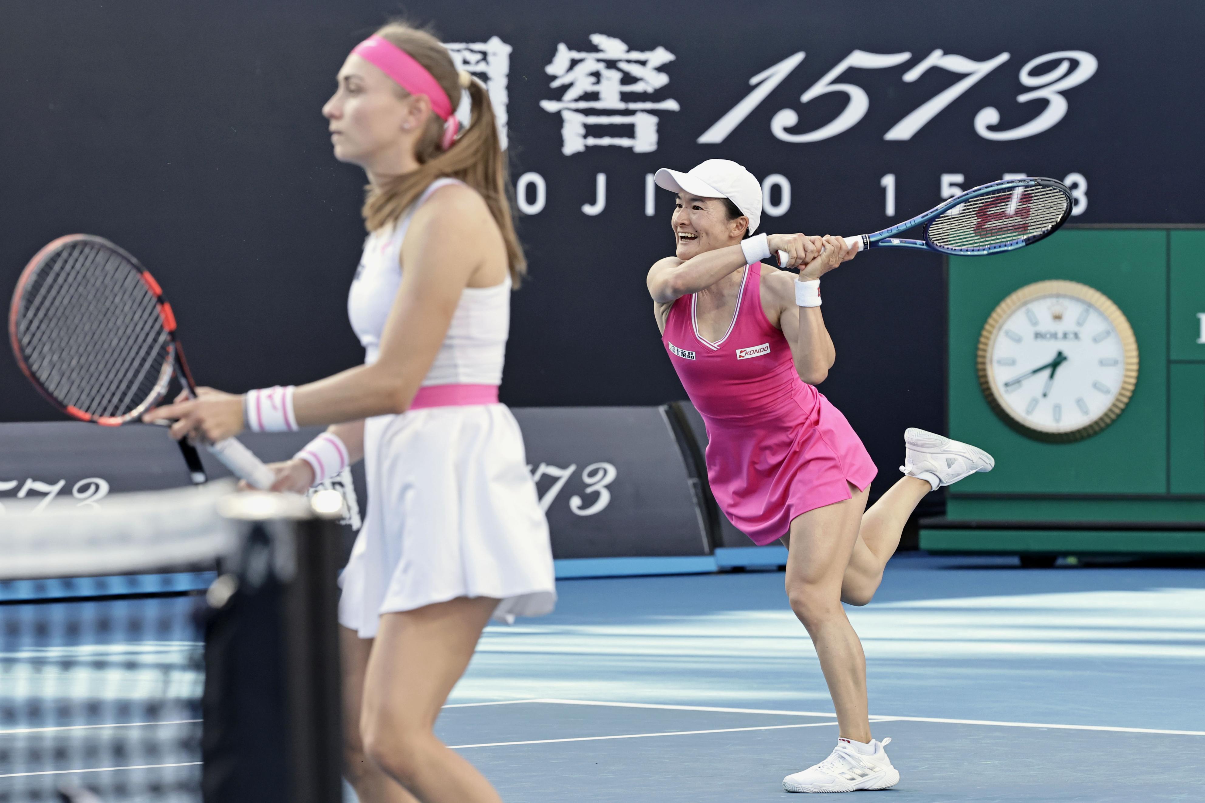 女子ダブルスの青山組、穂積組は敗退 全豪テニス第7日 - 産経ニュース