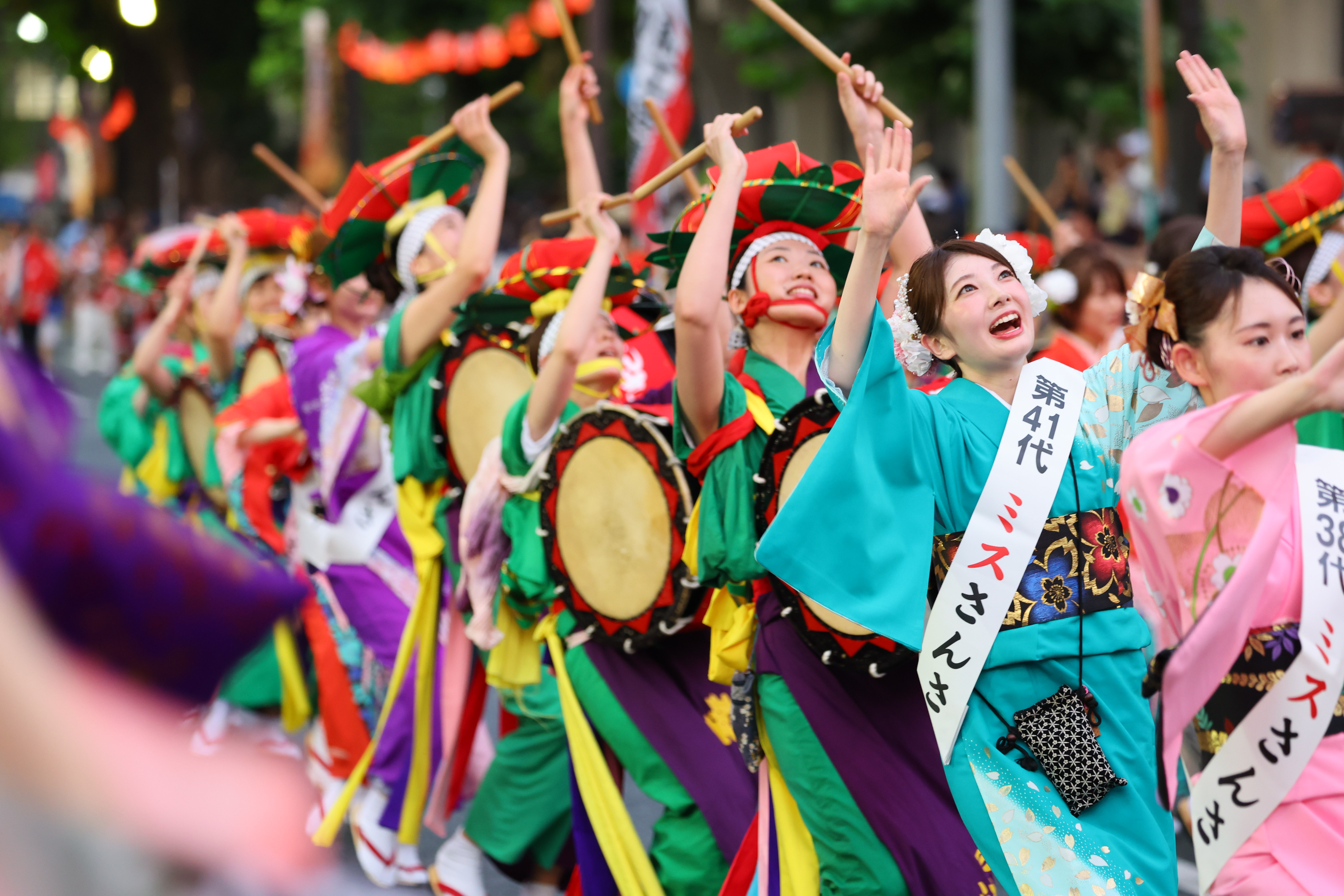 動画】のべ2万5000人が盛岡の夏彩る 「盛岡さんさ踊り」 - 産経