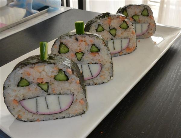 トレンド日本 巻きずし切ったらハロウィンの カボチャ が 断面のかわいさ楽しむ萌え断人気 でも おいしいの イザ