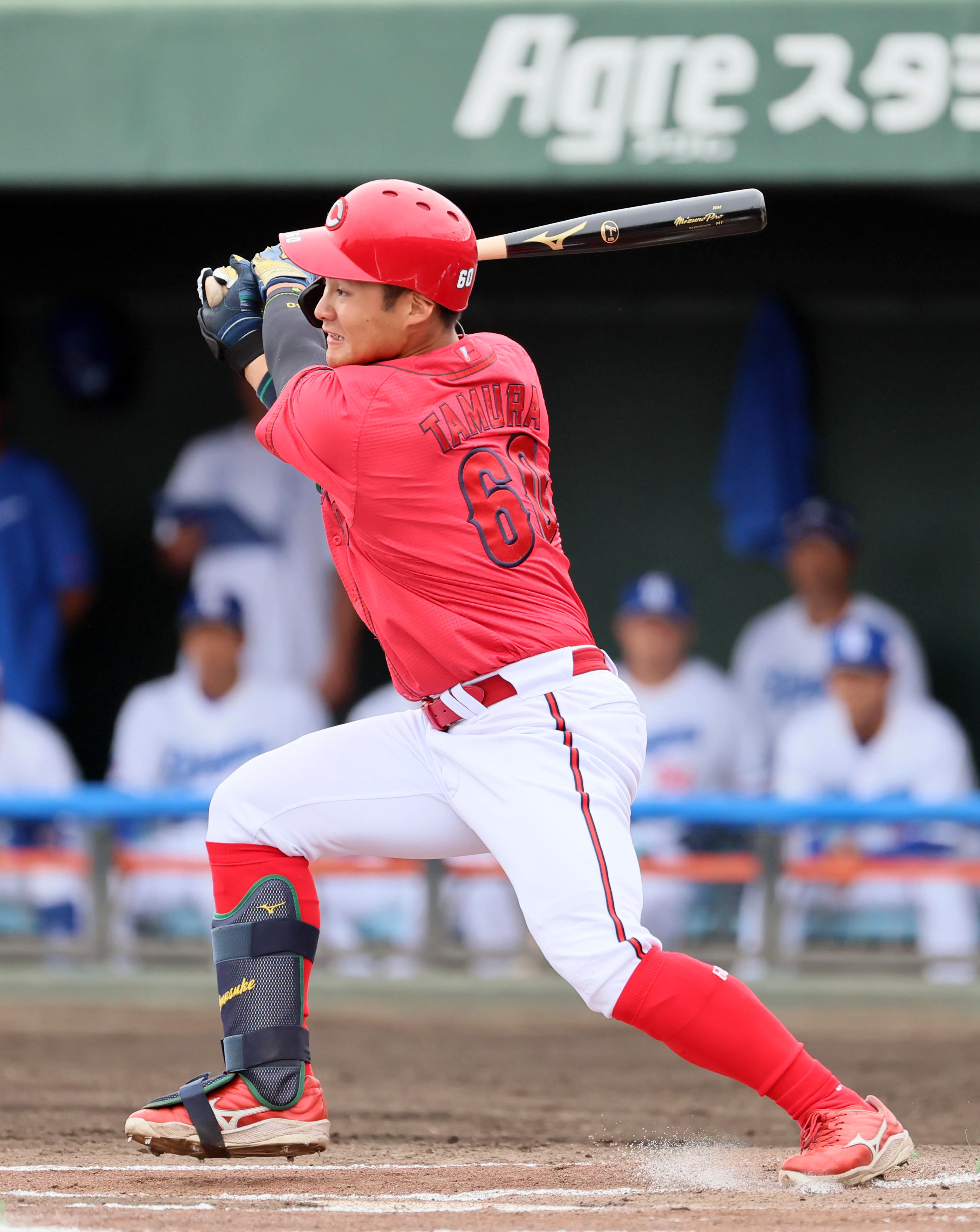 広島・田村俊介がオープン戦開幕戦で先制三塁打　対外試合初戦に続きまた初打席で打った