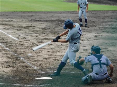 花巻東 水谷の決勝打で４強 頼れる４番に 夏３連覇へ主砲が引っ張る サンスポ