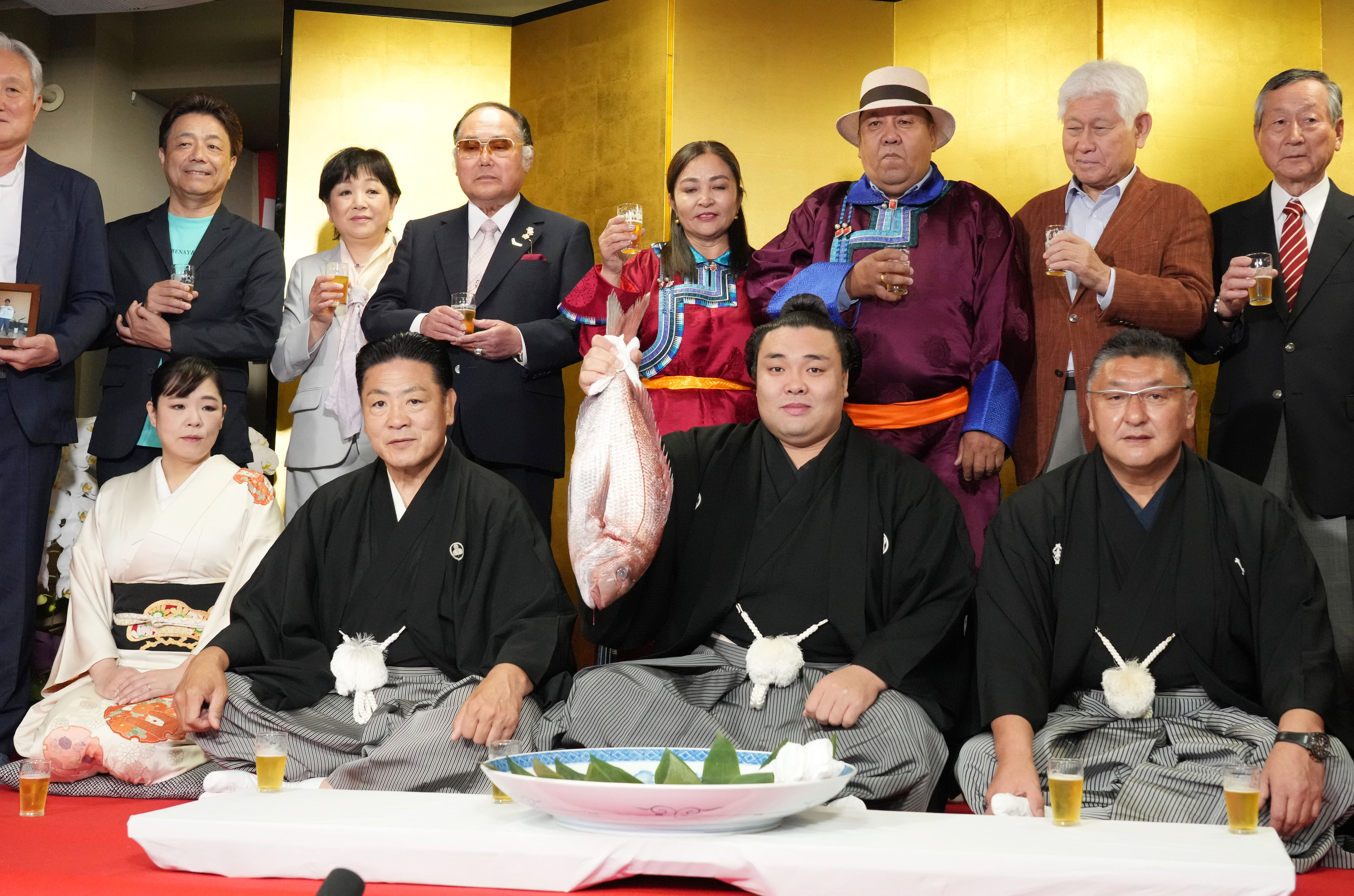 霧馬山が「霧島」襲名 師匠の現役時代のしこ名…大関昇進伝達式で発表