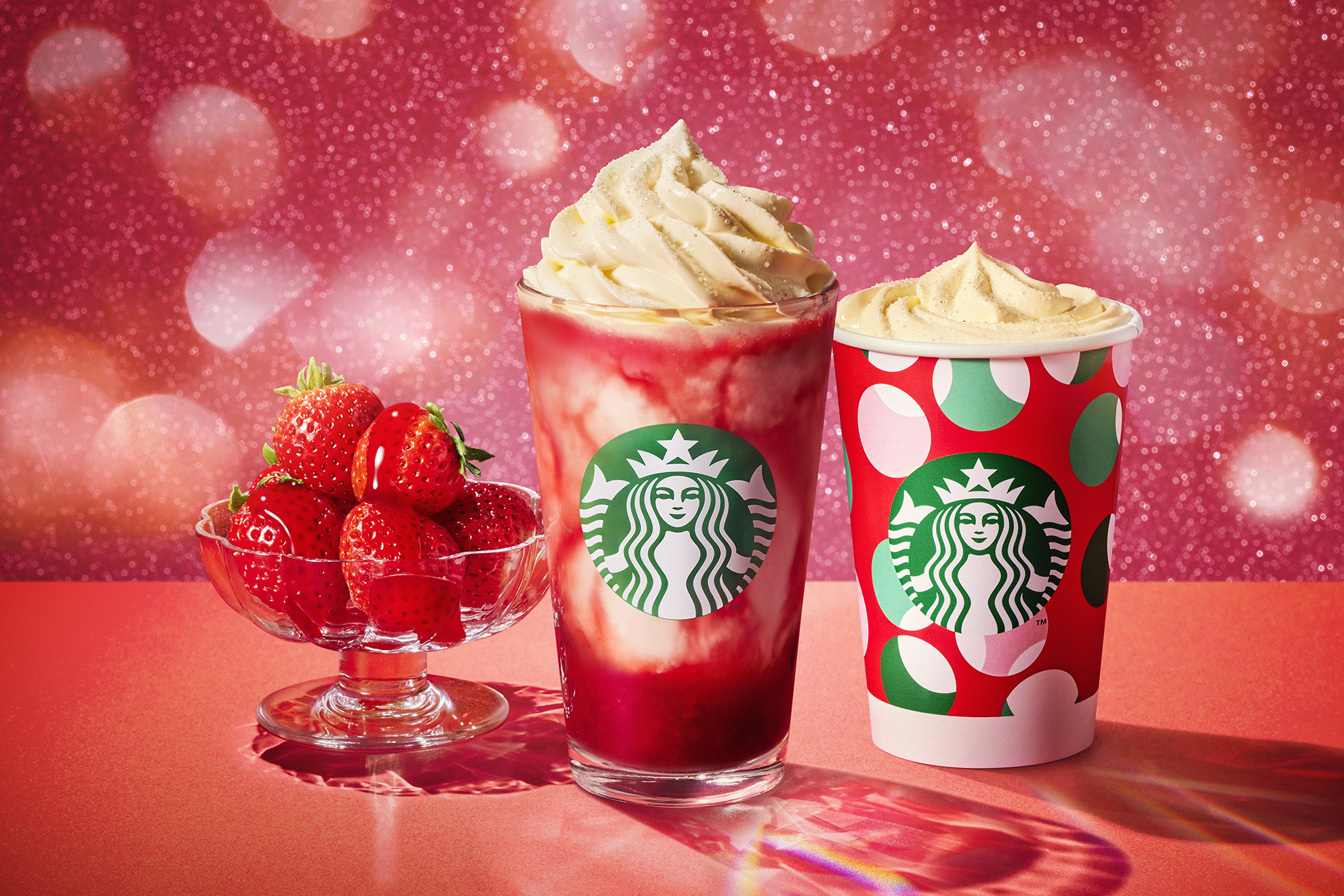 スタバ、ホリデーシーズン第2弾は「メリーベリー ストロベリー 