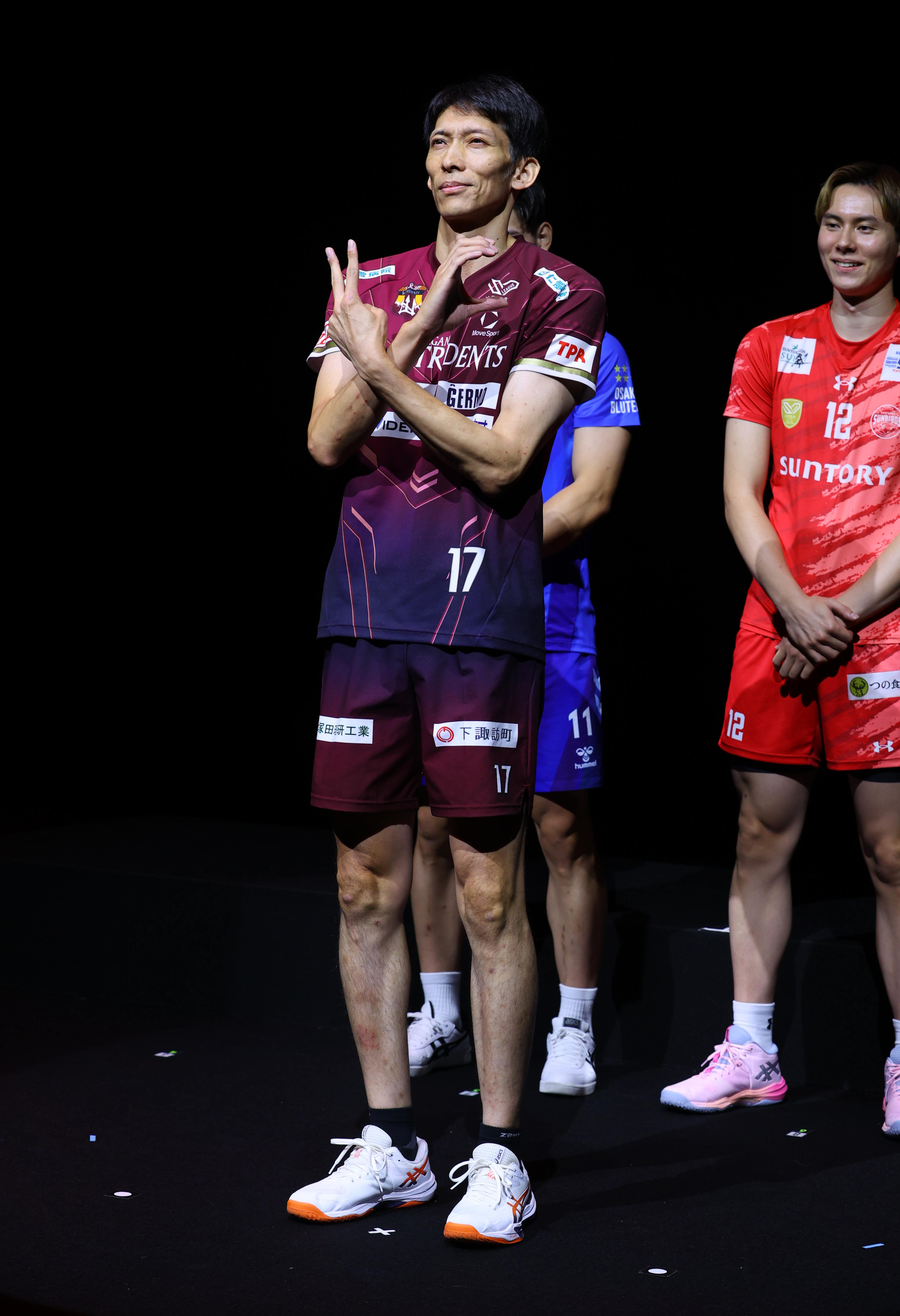 高橋 藍 / 西田 有志 開幕記念 バレー】サントリーが開幕会見のオフショット公開 高橋藍と西田