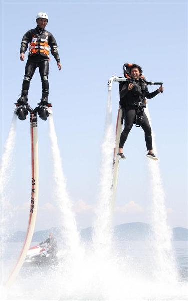 まさに空中散歩！！ 琵琶湖に登場「ジェットブレード」「ジェット
