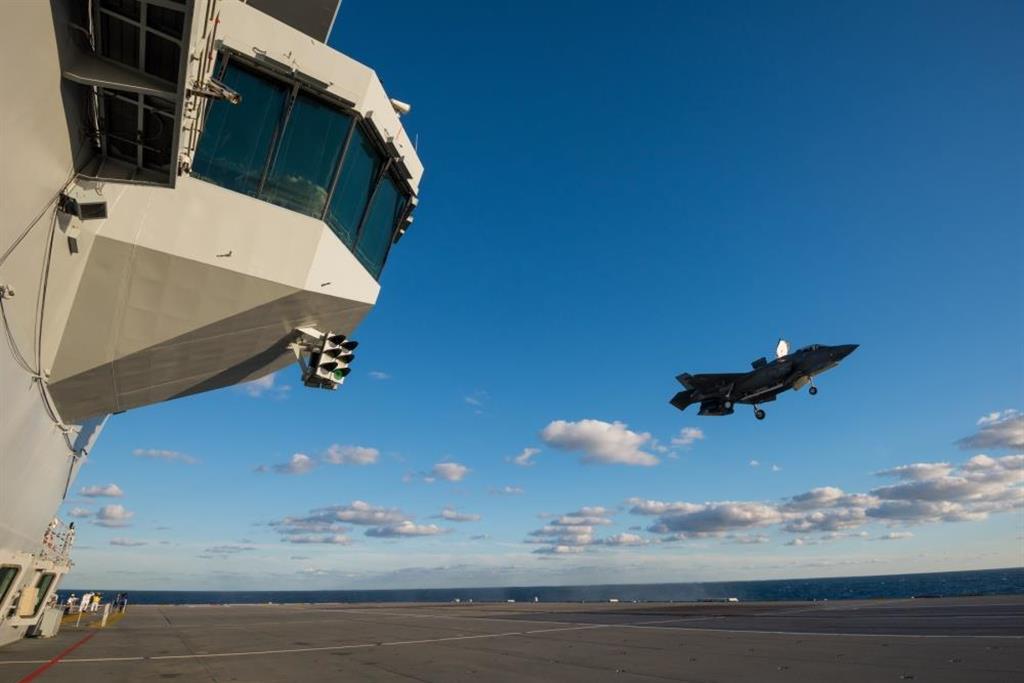 軍事ワールド】米ステルス機を他国の空母に派遣 トレンドは「相互運用