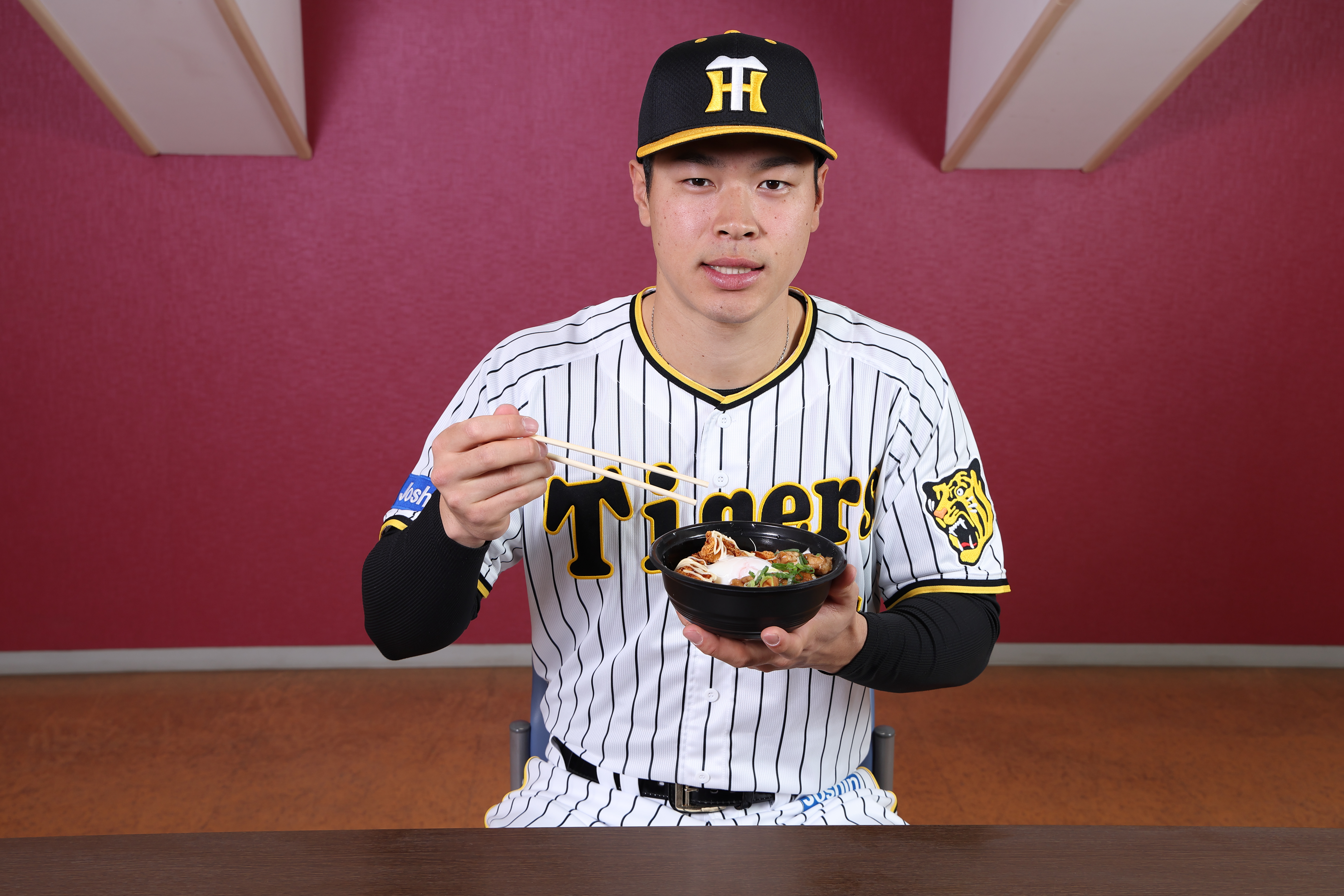 輝ヤキ丼でドンドン打つ！ 阪神が選手コラボグルメ発表 - サンスポ