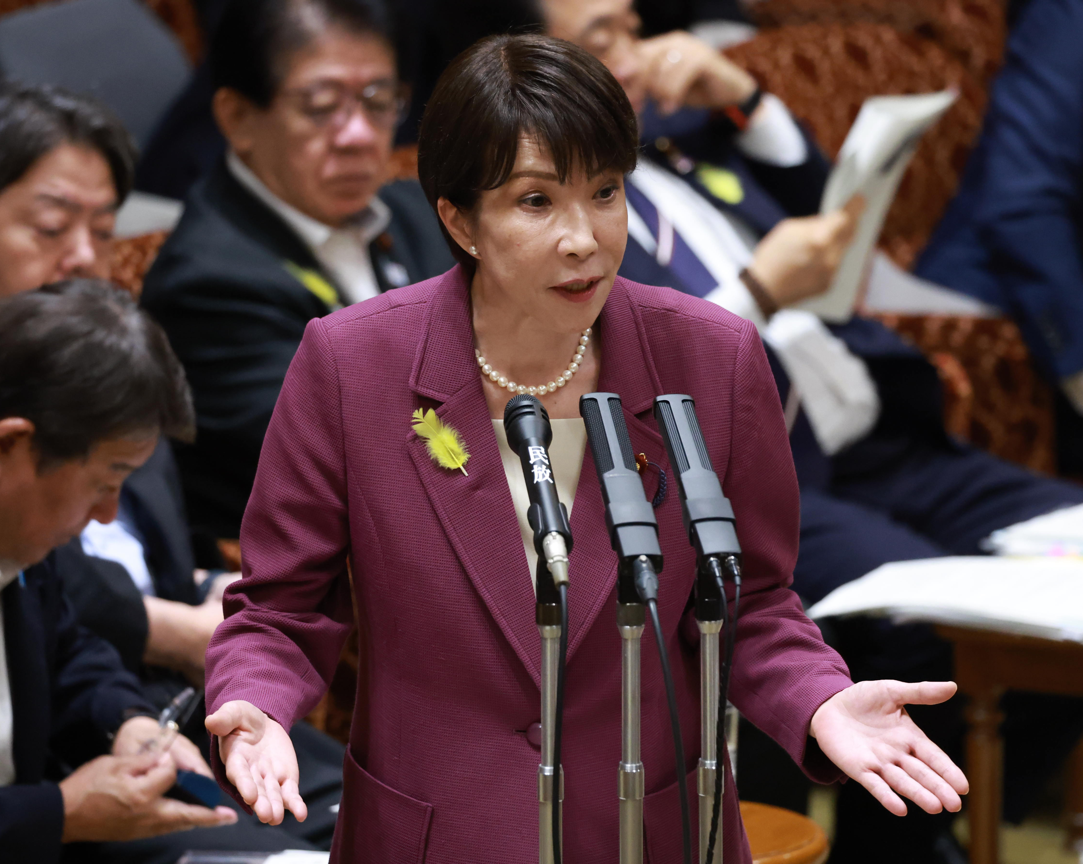 高市首相、皇位継承「将来の検討を先取りする趣旨ではない」 皇室典範