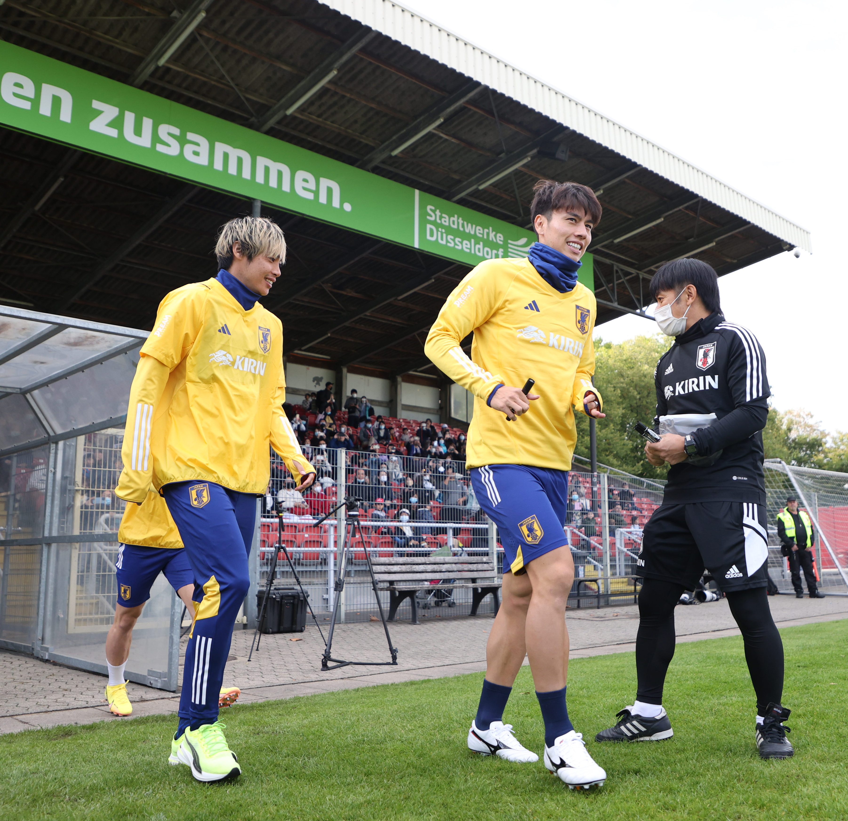 アディダス サッカー 日本代表 トレーニングウェア シャツ - ウェア