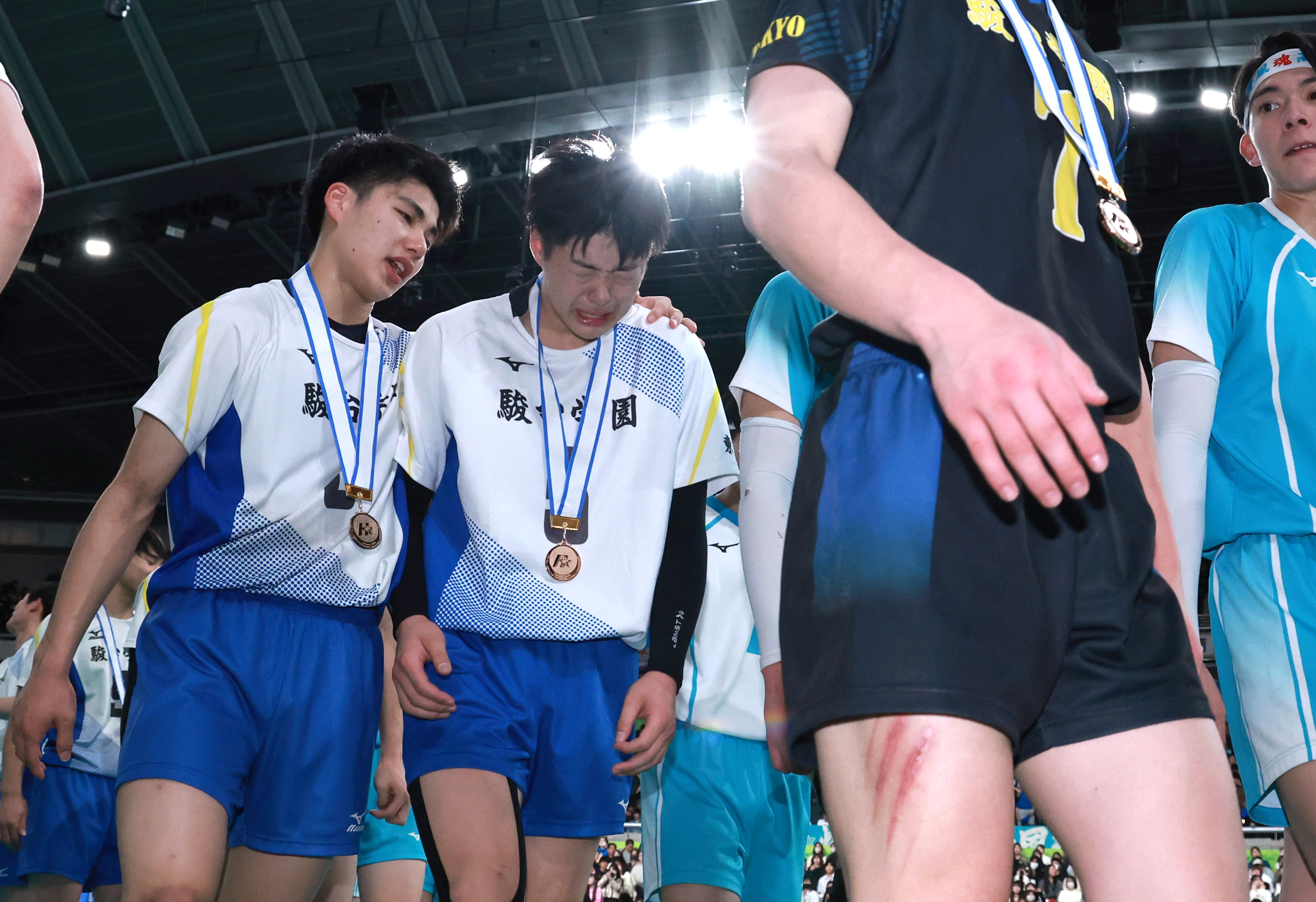 春高バレー】駿台学園、春高1464日ぶり敗戦 涙の1年生エース竹内祐一郎