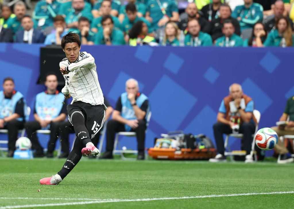 鎌田大地、クリスタルパレスと来夏まで契約延長 サッカーW杯日本代表