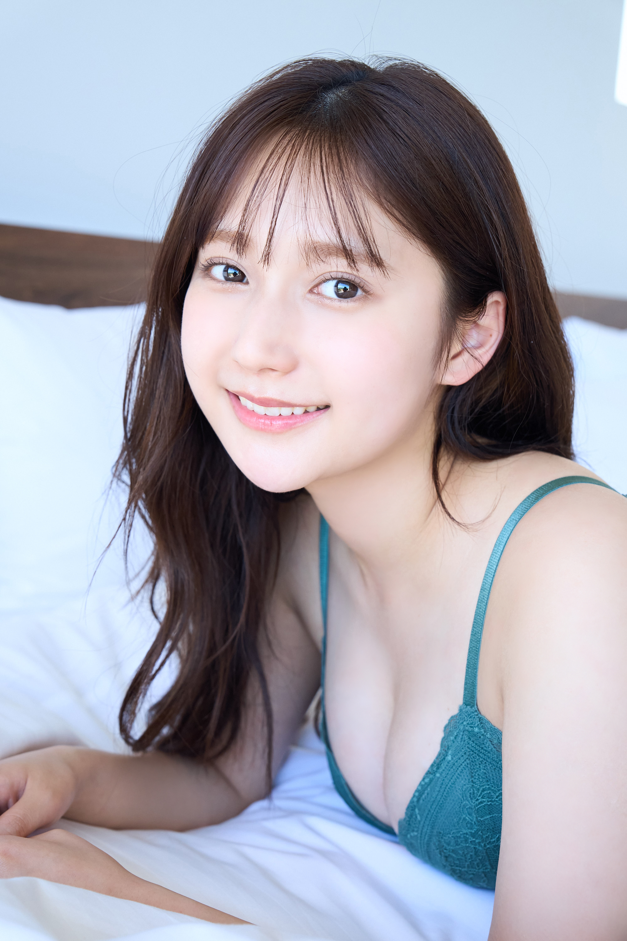 AKB48・鈴木くるみ、大胆カット初解禁 ファースト写真集「ちょっぴり