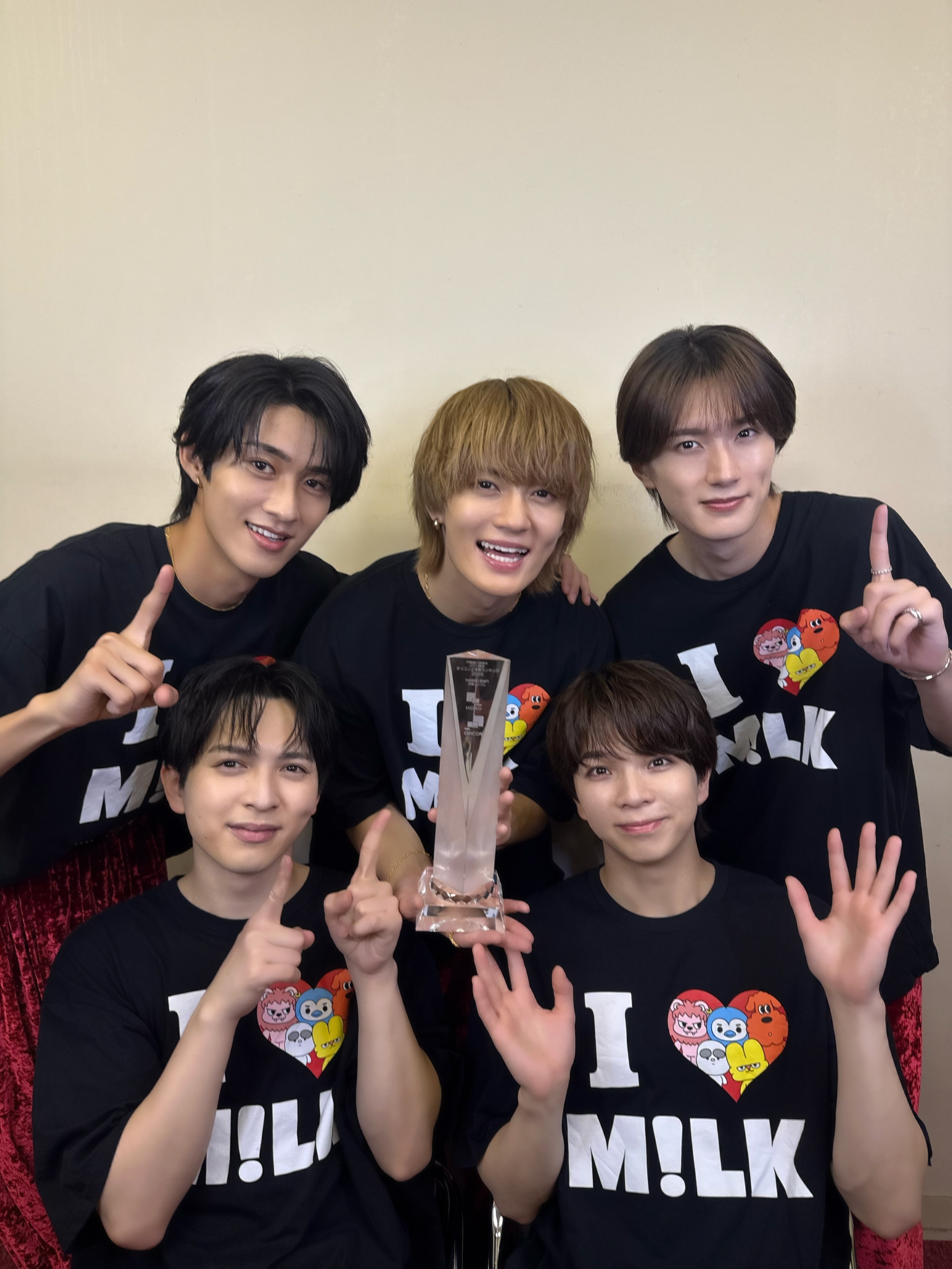 【新品未開封】爆裂 LOVE M!LK Tシャツ Mサイズ 黒 M!LK、「爆裂愛してる／好きすぎて滅！」がオリコン上半期合算シングル